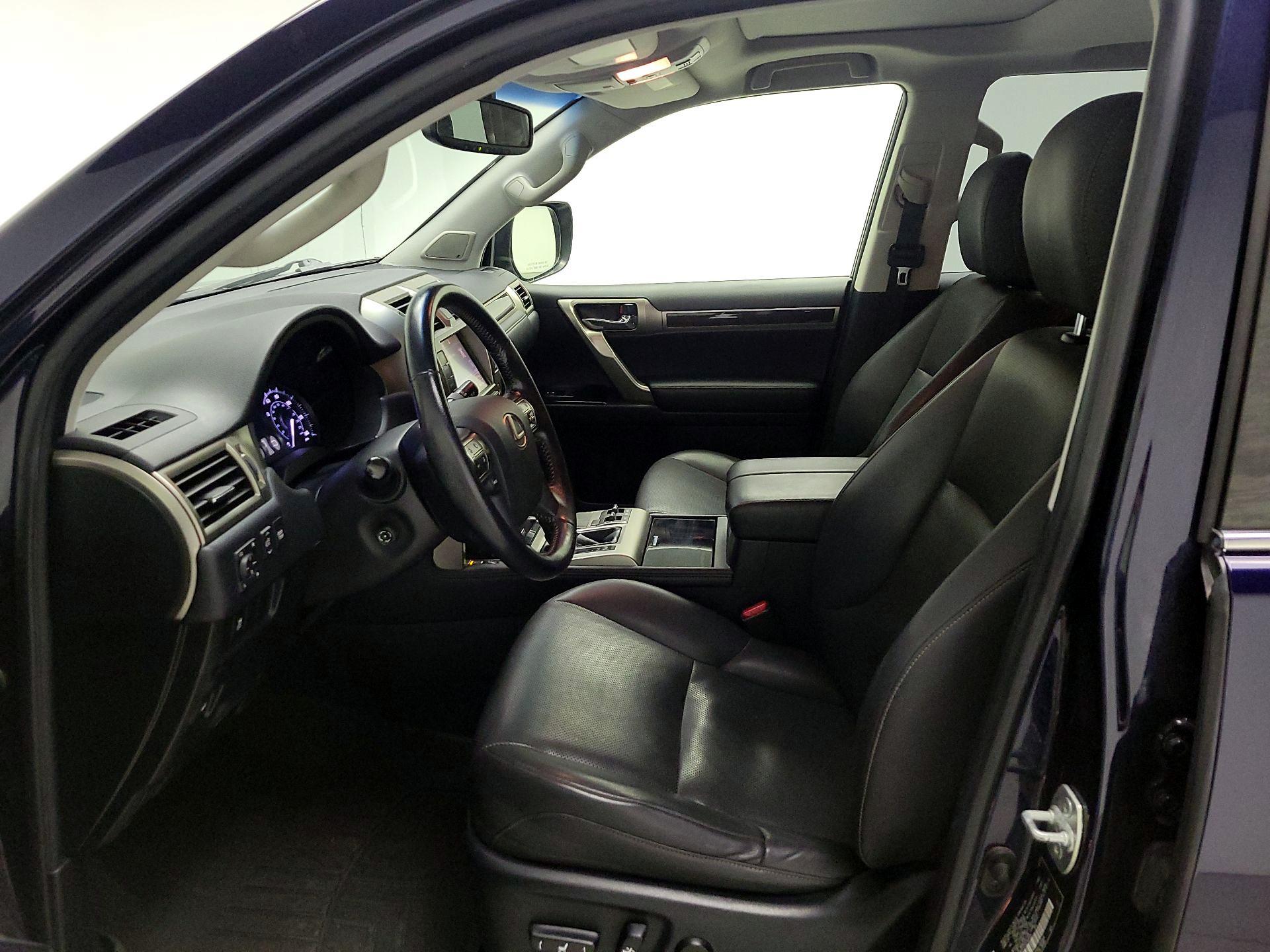 Thumbnail: 2017 Lexus GX - 11