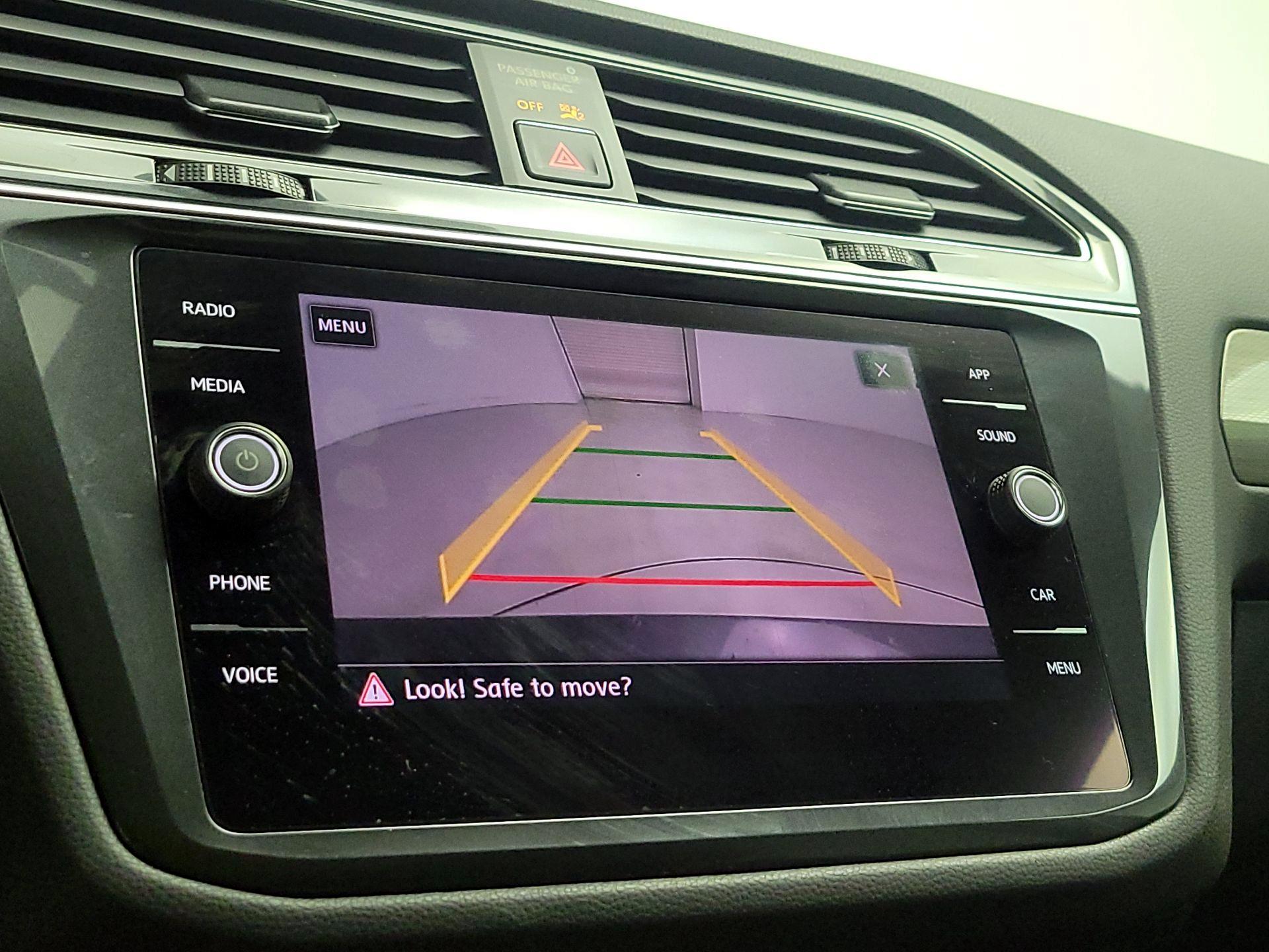 Thumbnail: 2018 Volkswagen Tiguan - 14