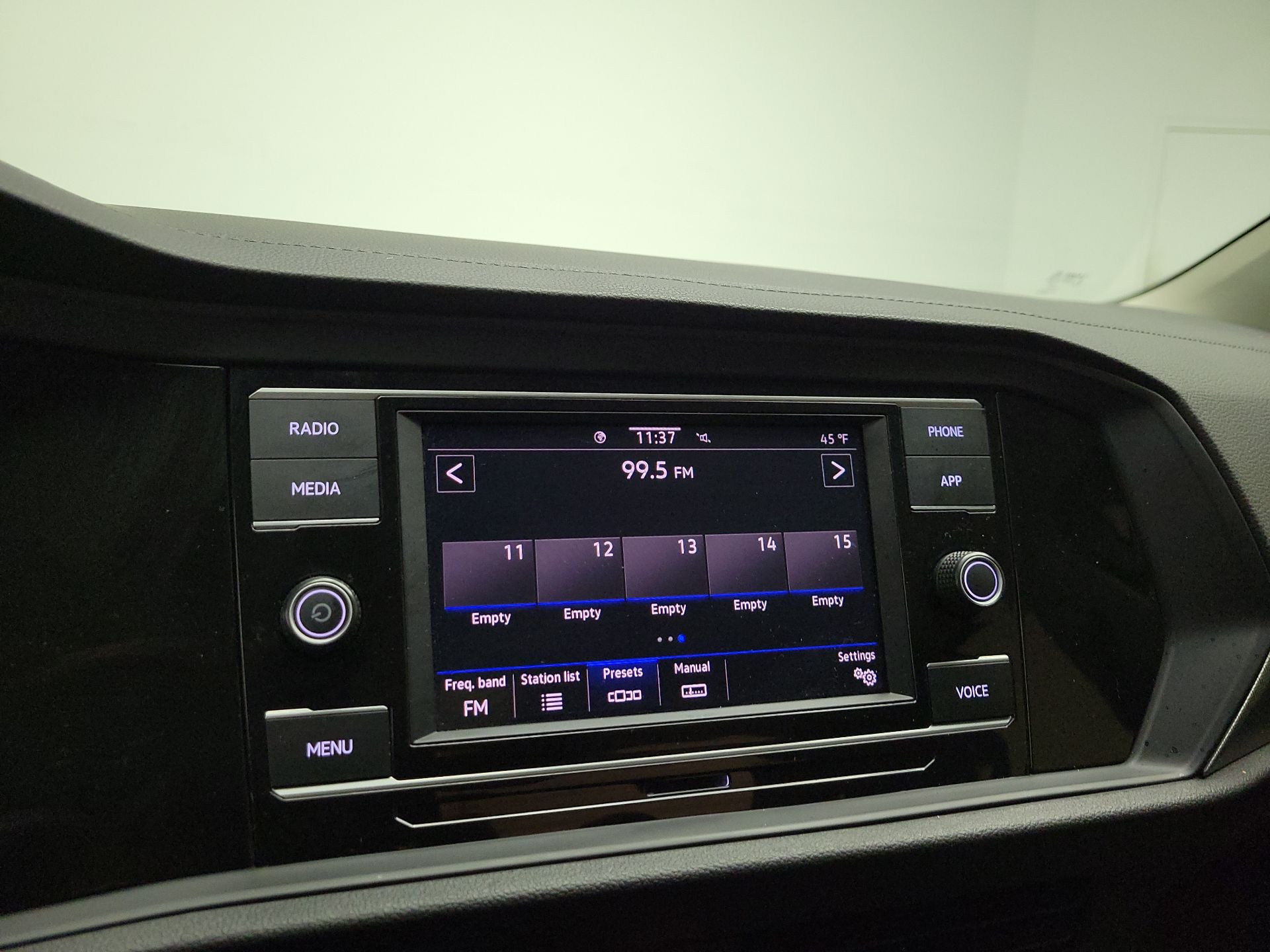 Thumbnail: 2021 Volkswagen Jetta - 14