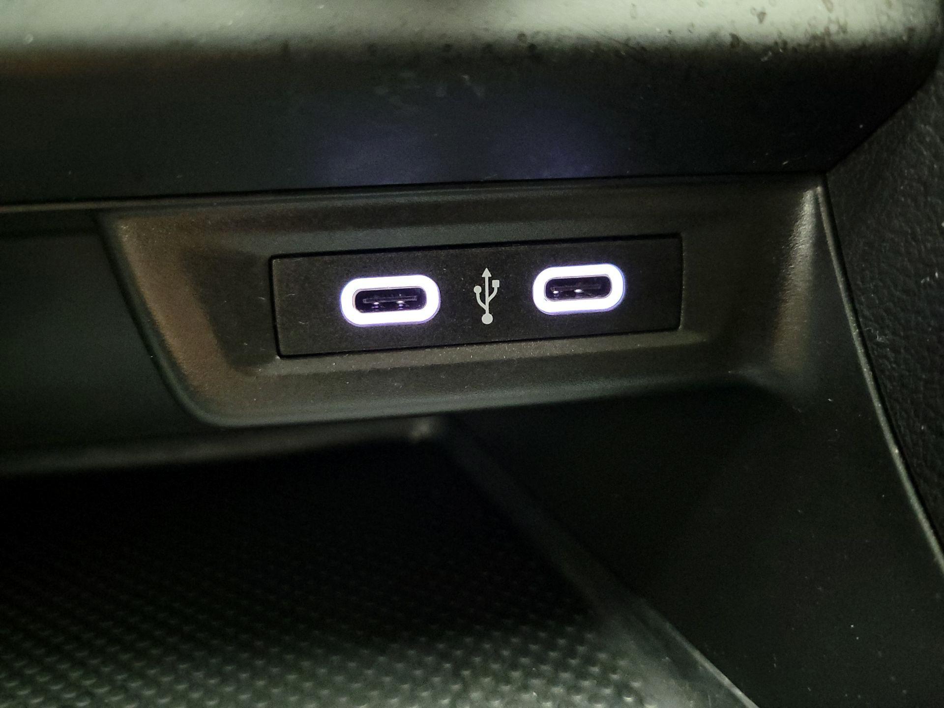 Thumbnail: 2021 Volkswagen Jetta - 17