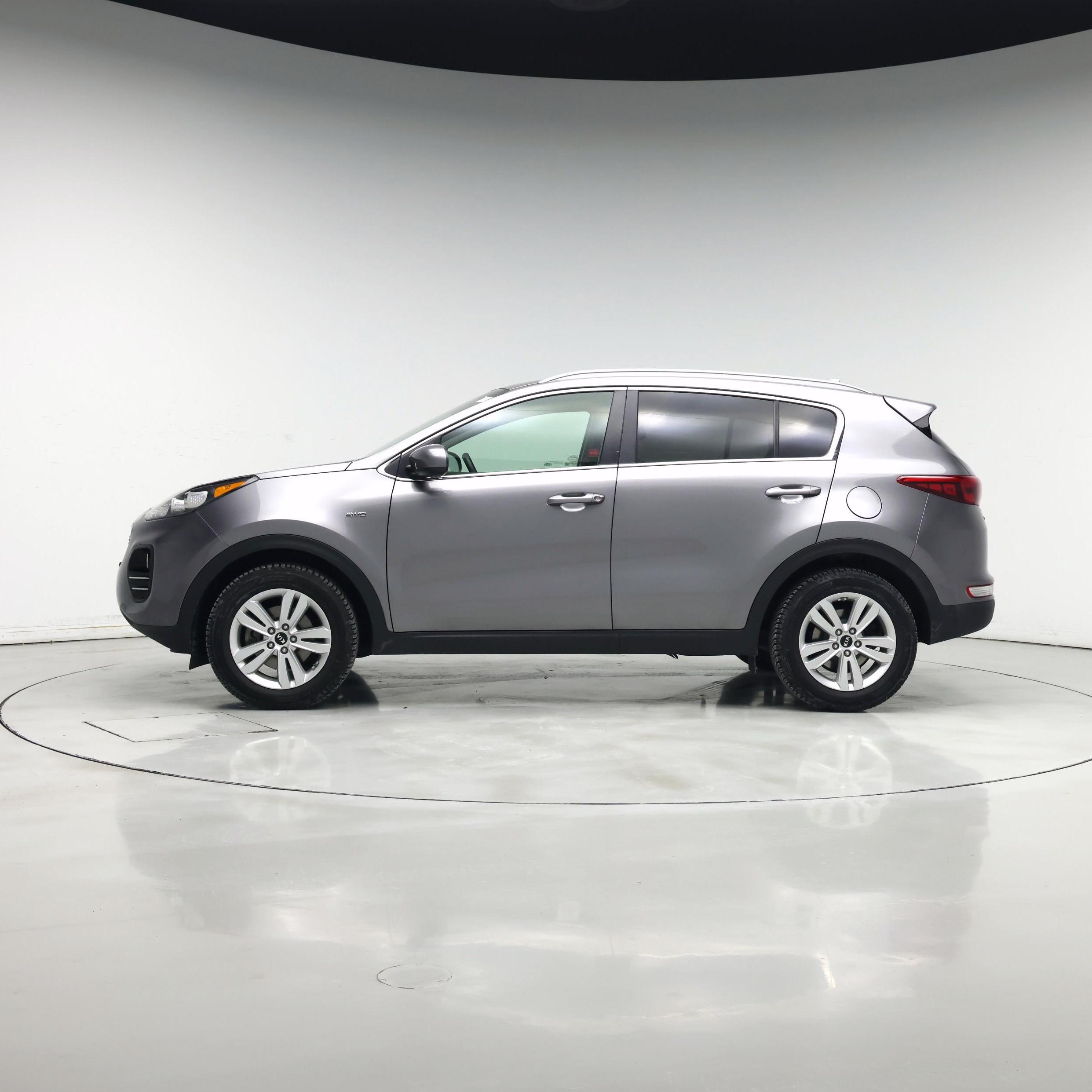 Thumbnail: 2018 Kia Sportage - 3