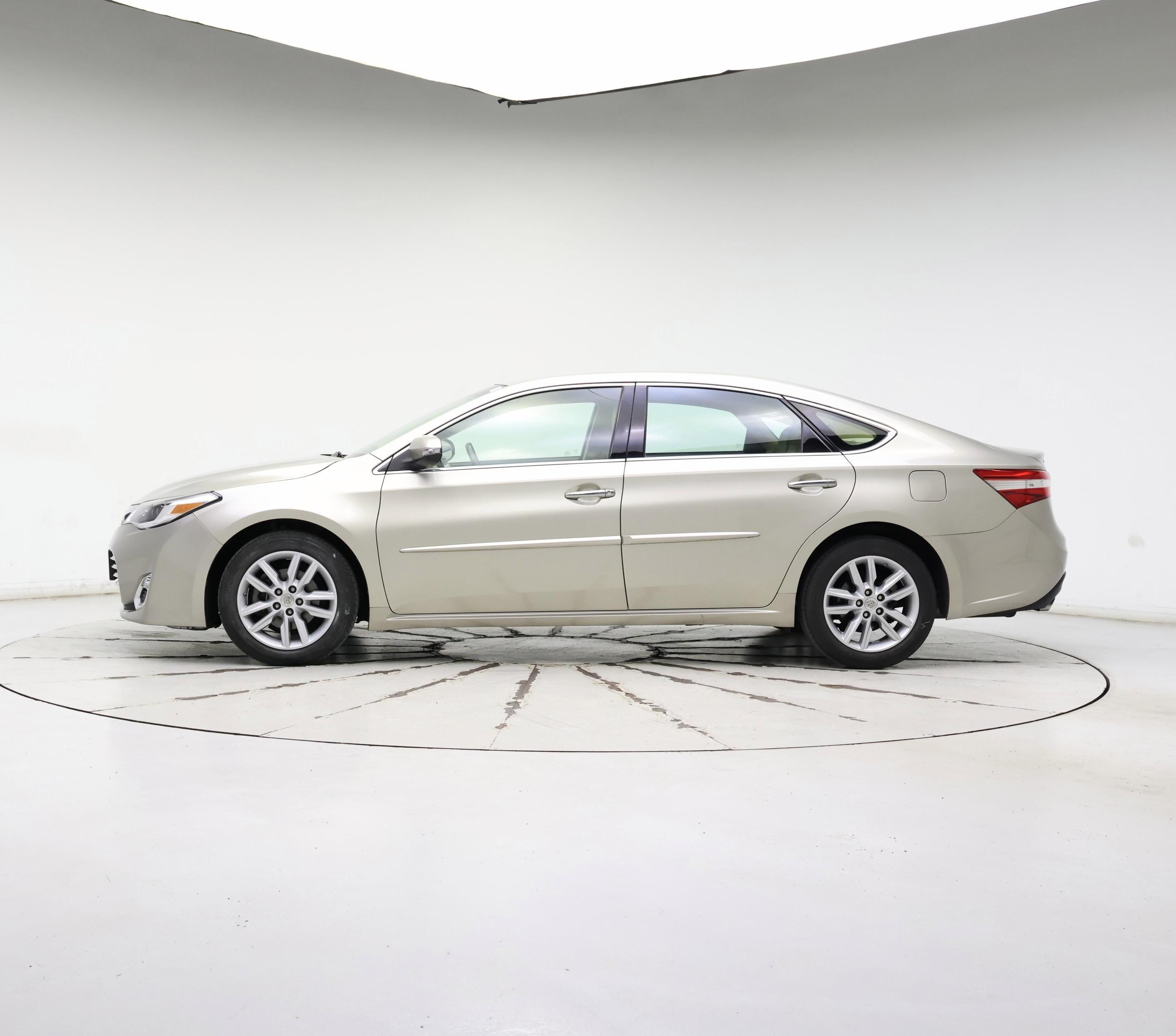 Thumbnail: 2014 Toyota Avalon - 3