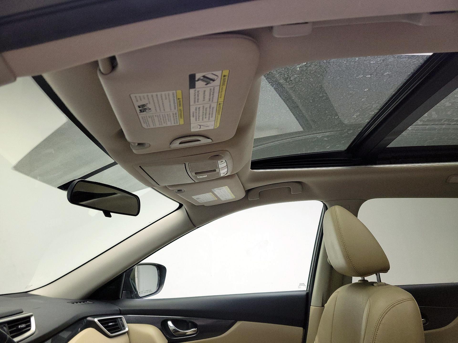 Thumbnail: 2016 Nissan Rogue - 20