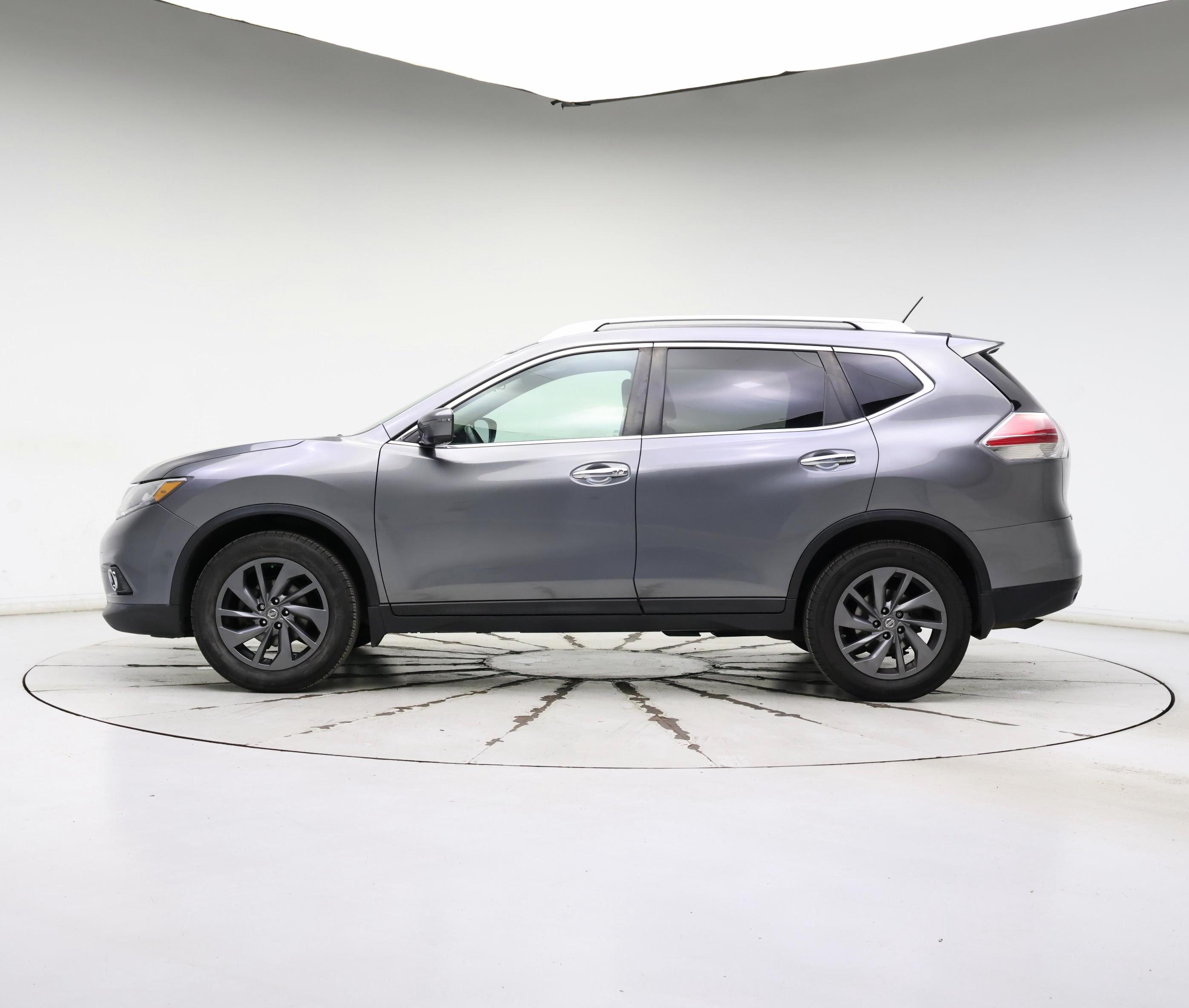 Thumbnail: 2016 Nissan Rogue - 3
