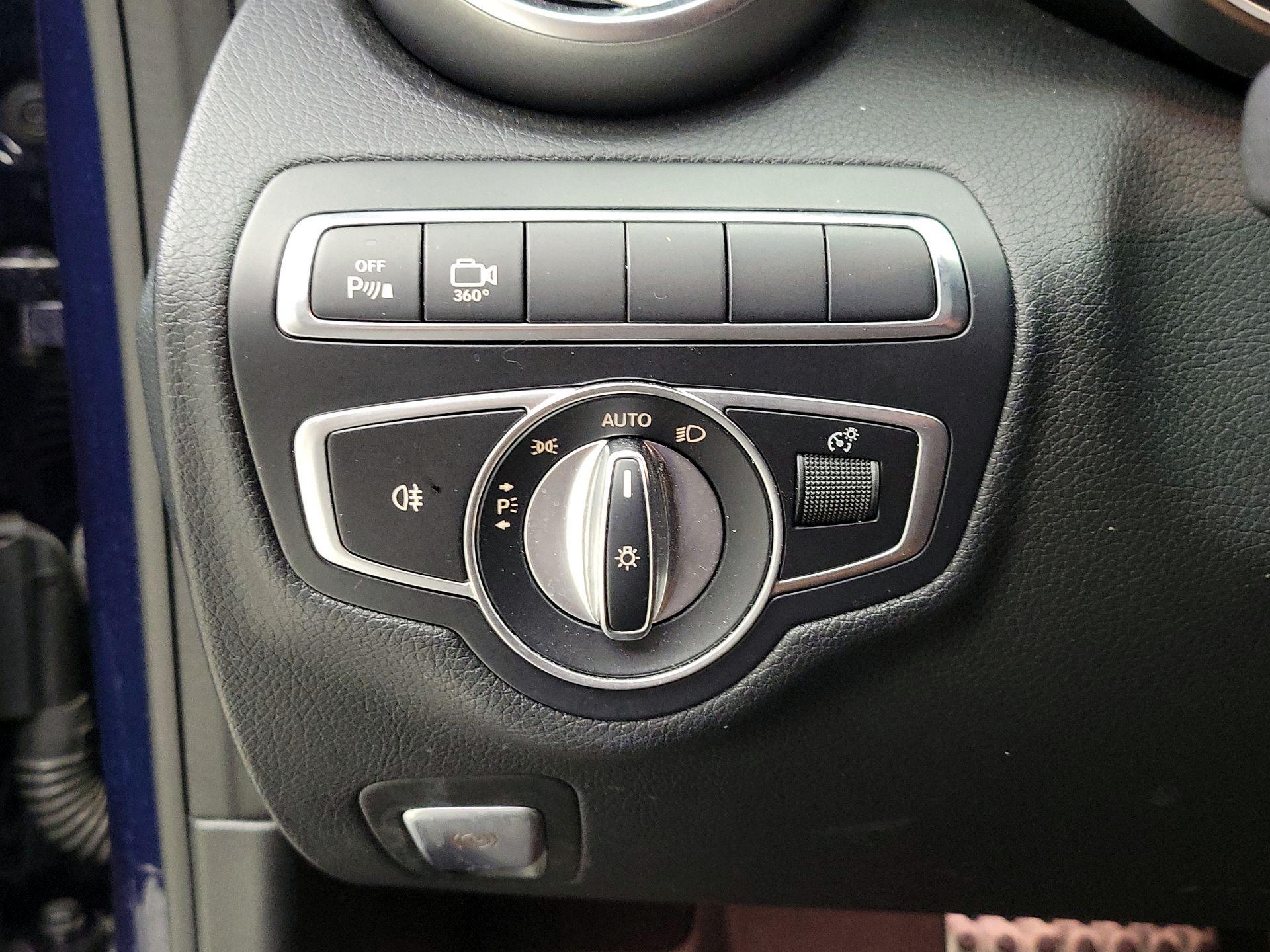 Thumbnail: 2018 Mercedes-Benz C-Class - 13