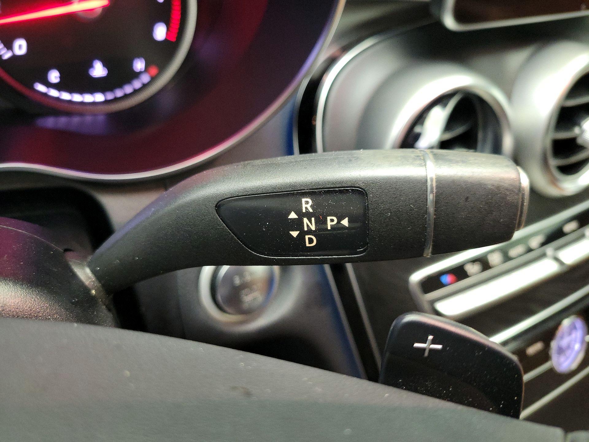 Thumbnail: 2018 Mercedes-Benz C-Class - 18