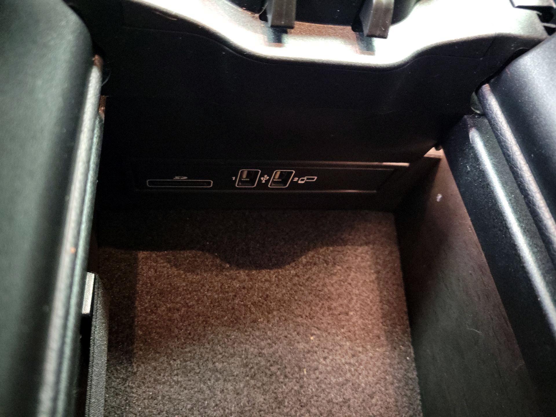 Thumbnail: 2018 Mercedes-Benz C-Class - 19