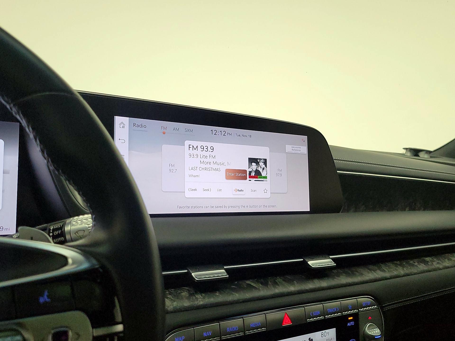 Thumbnail: 2023 Genesis G90 - 16