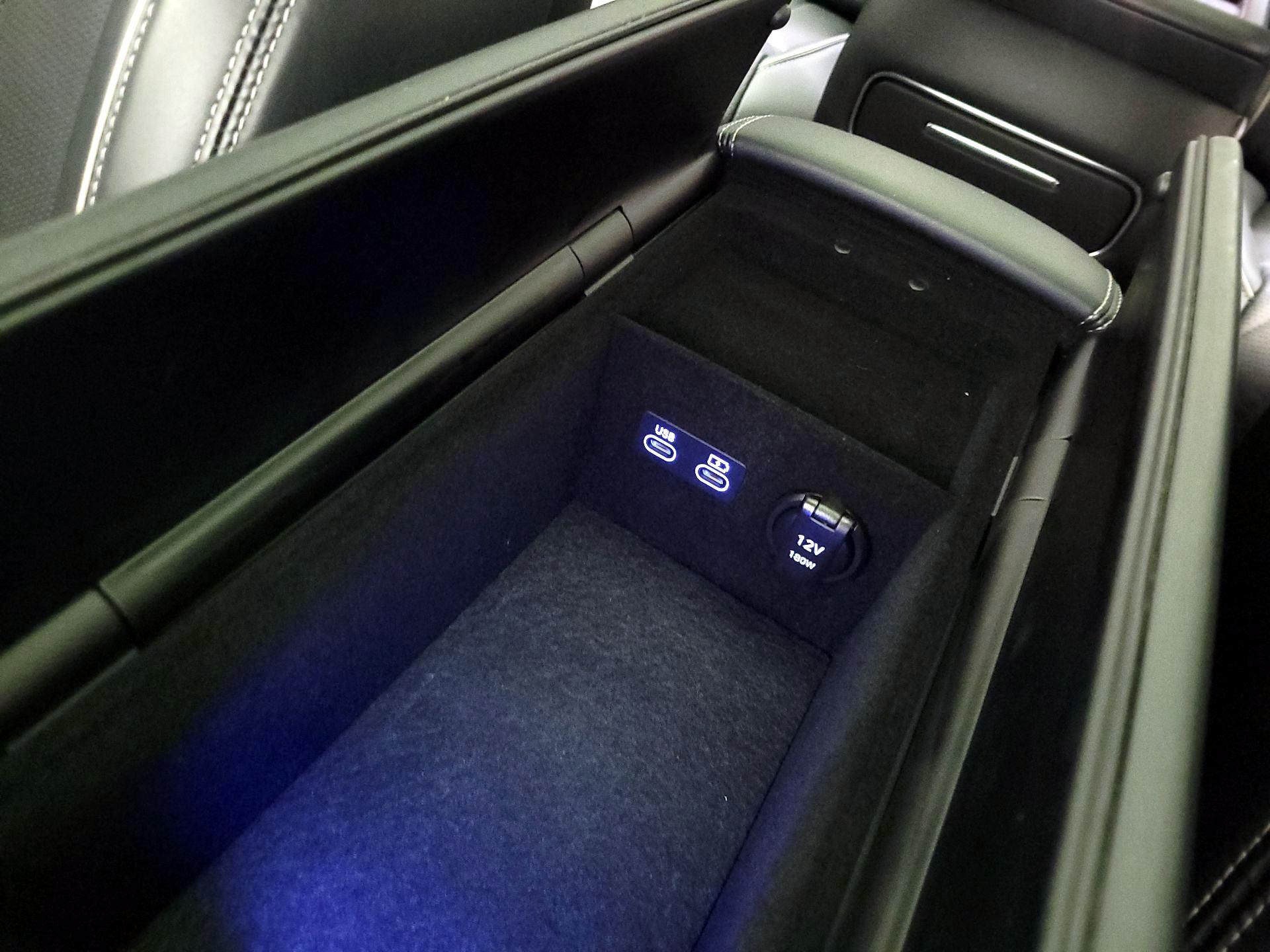 Thumbnail: 2023 Genesis G90 - 19