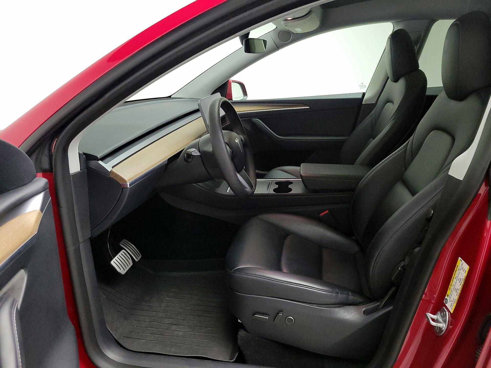 Thumbnail: 2023 Tesla Model Y - 11