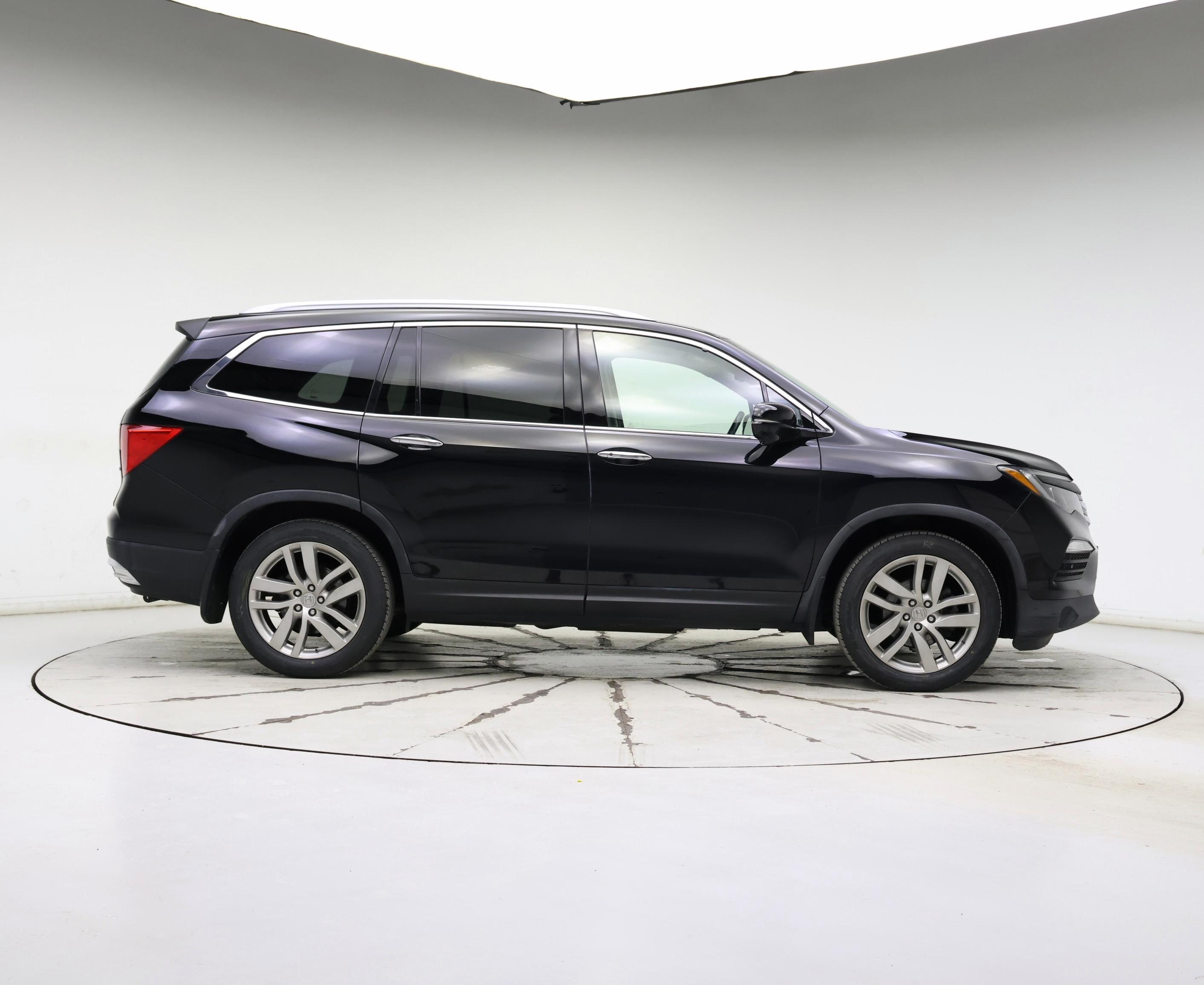 Thumbnail: 2016 Honda Pilot - 7
