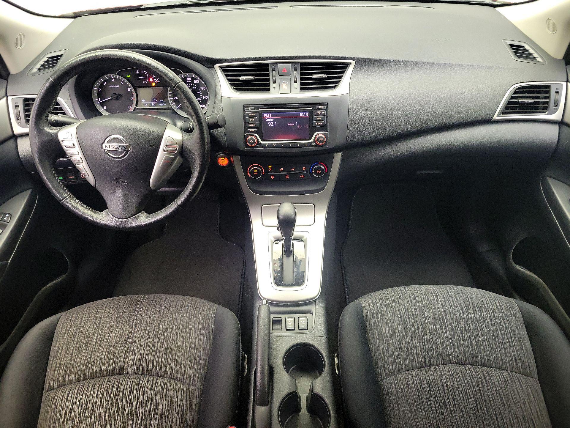 Thumbnail: 2015 Nissan Sentra - 9