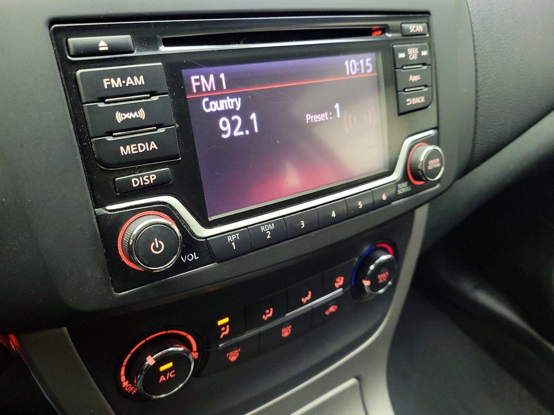 Thumbnail: 2015 Nissan Sentra - 15