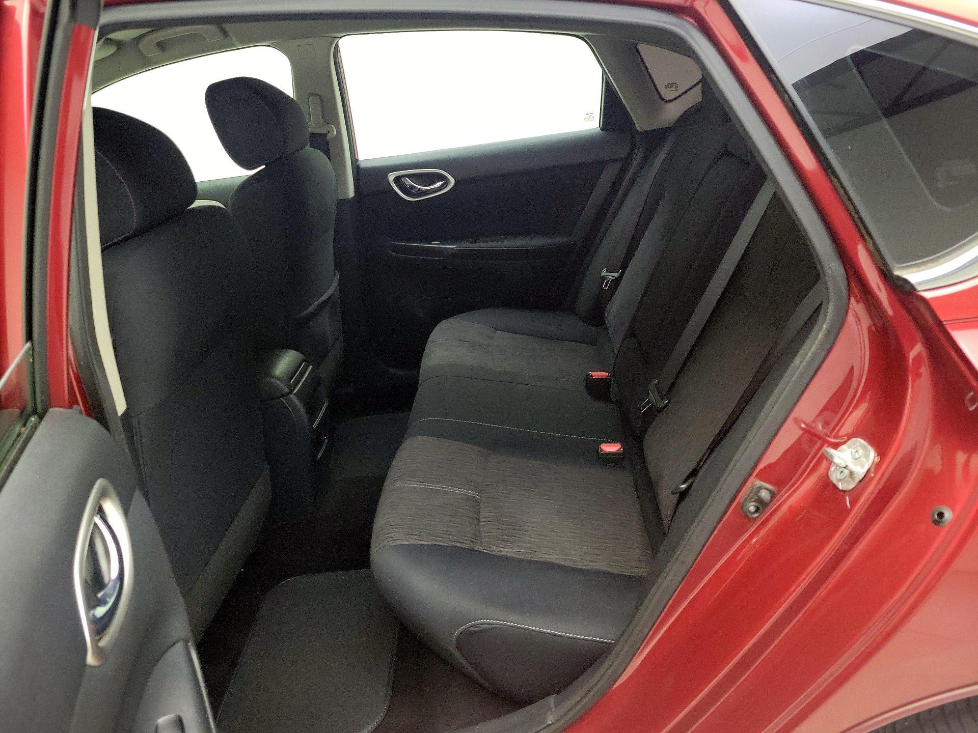 Thumbnail: 2015 Nissan Sentra - 19