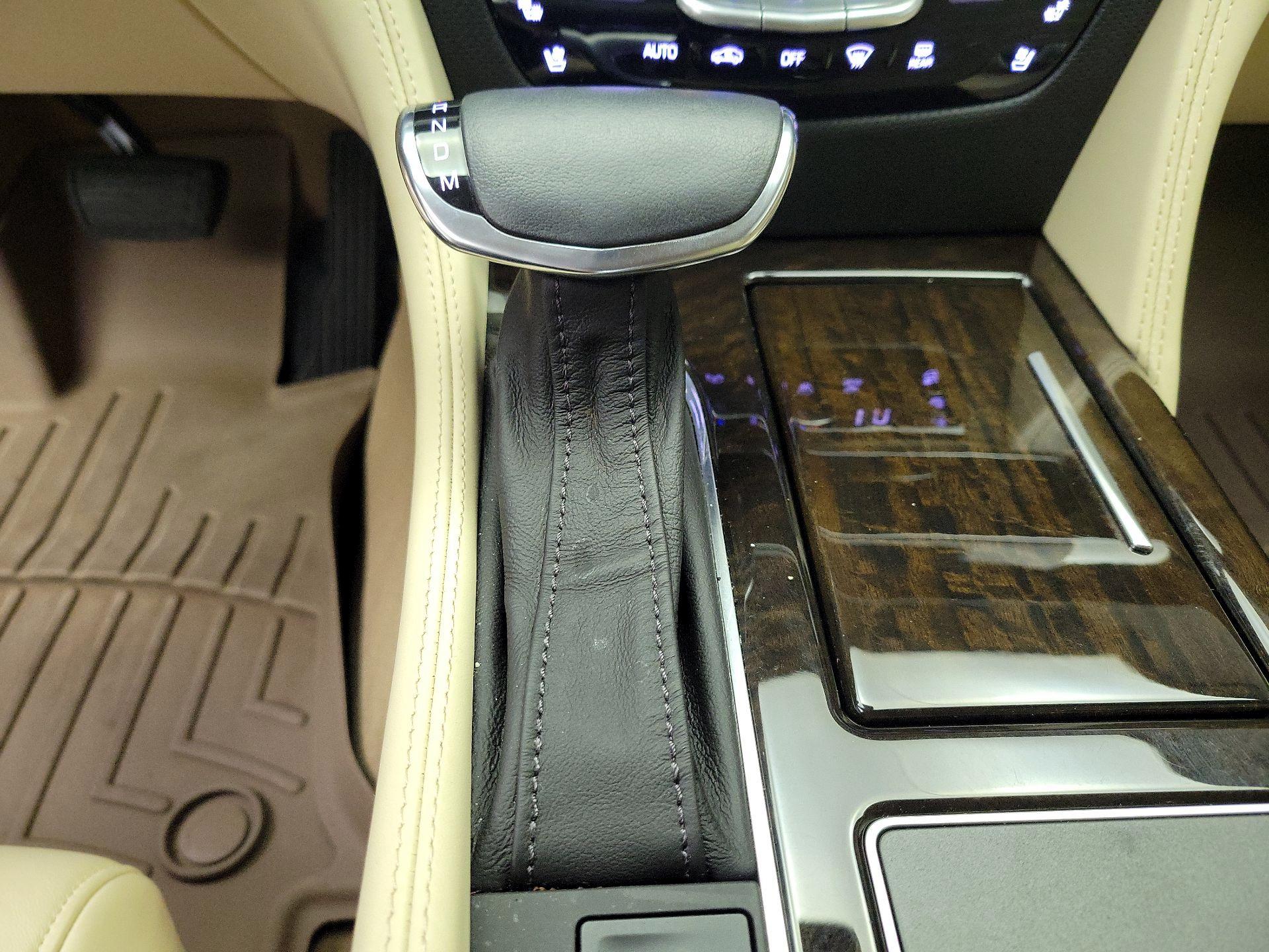 Thumbnail: 2018 Cadillac CT6 - 16