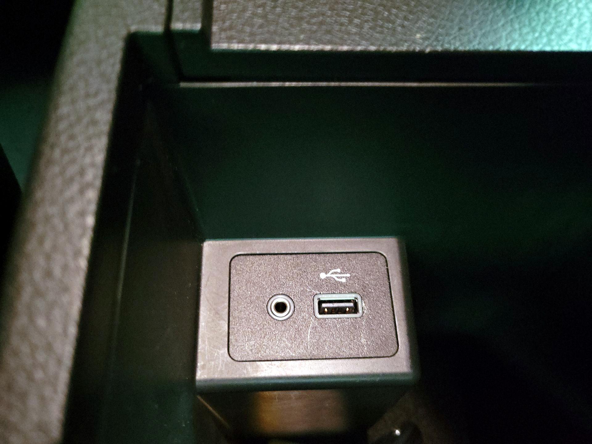 Thumbnail: 2019 Nissan Sentra - 18