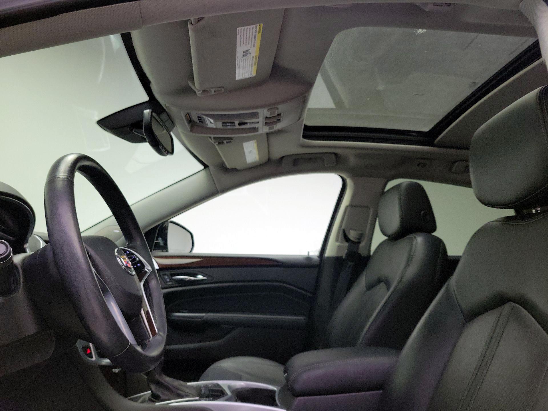 Thumbnail: 2016 Cadillac SRX - 17