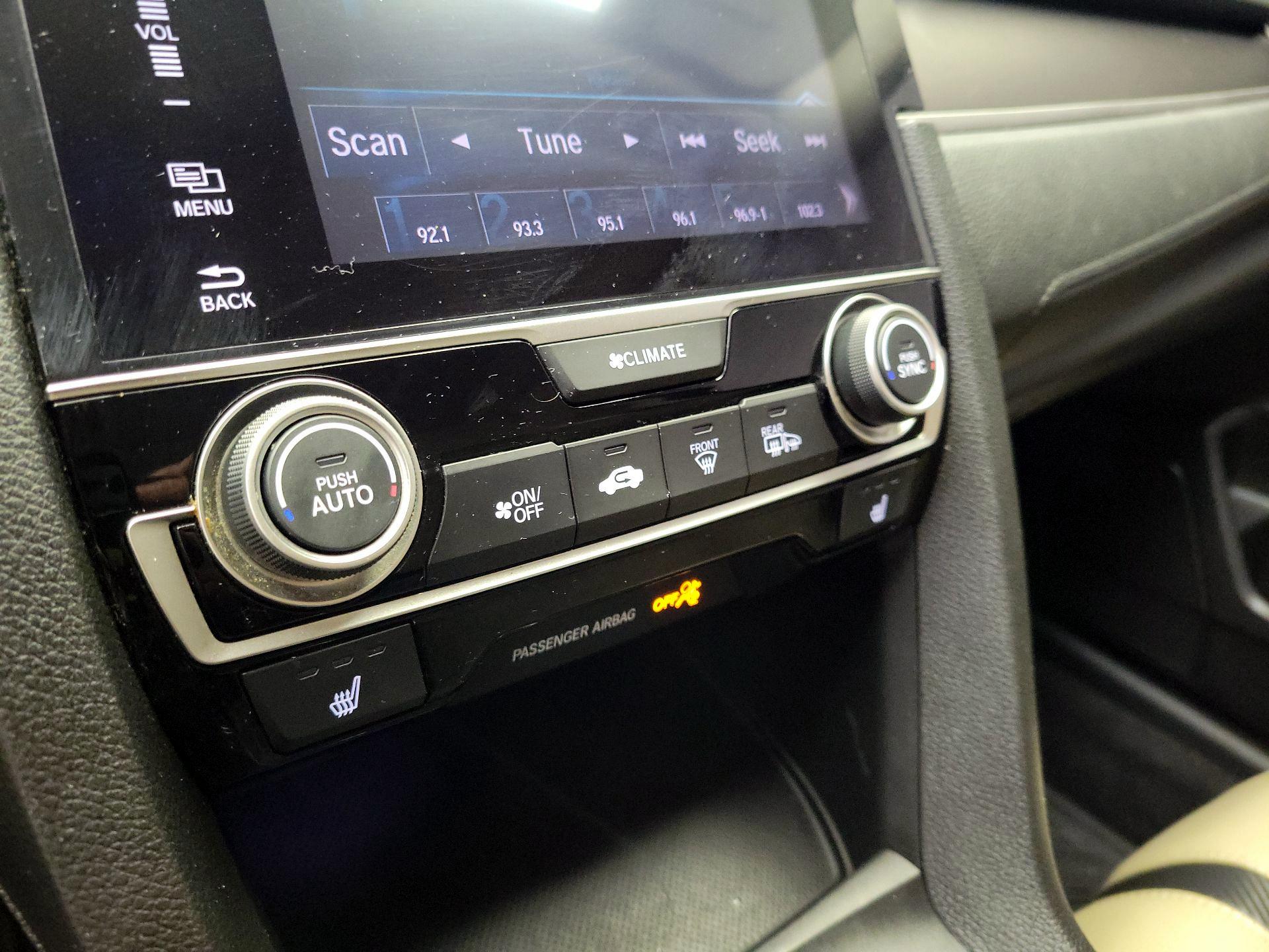 Thumbnail: 2016 Honda Civic - 15