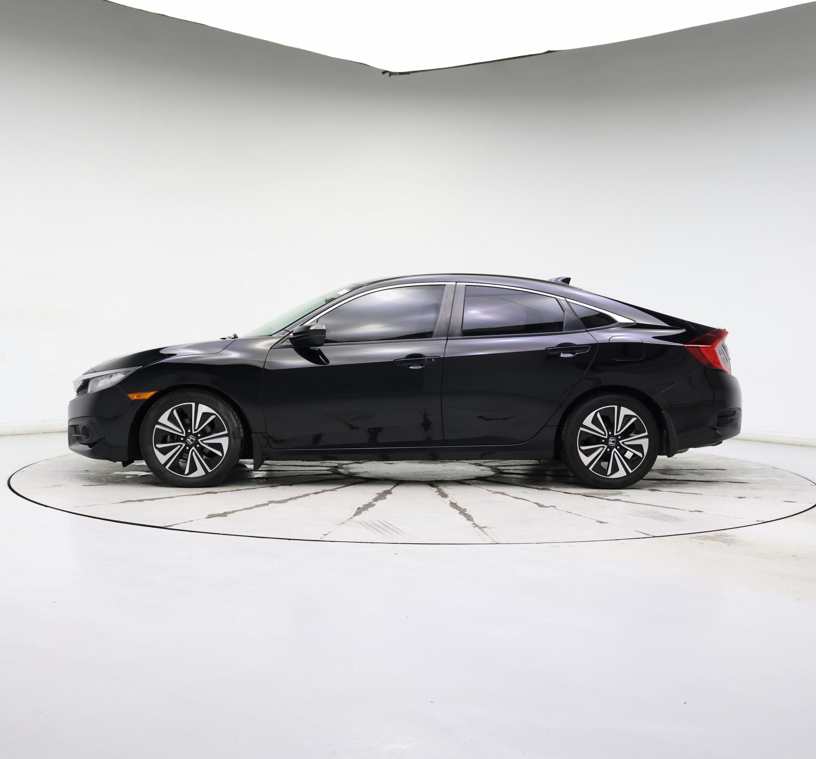 Thumbnail: 2016 Honda Civic - 3