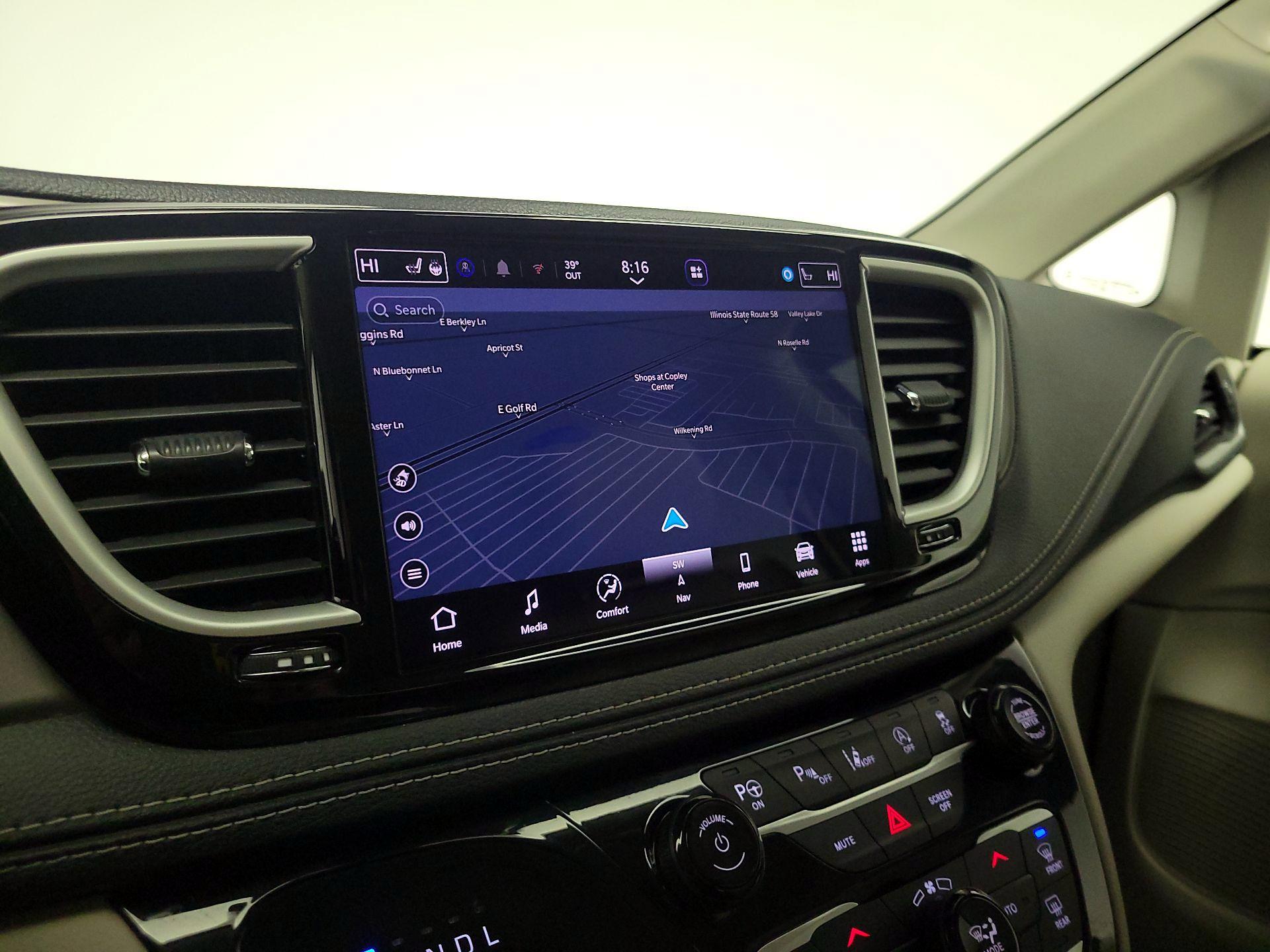 Thumbnail: 2021 Chrysler Pacifica - 14