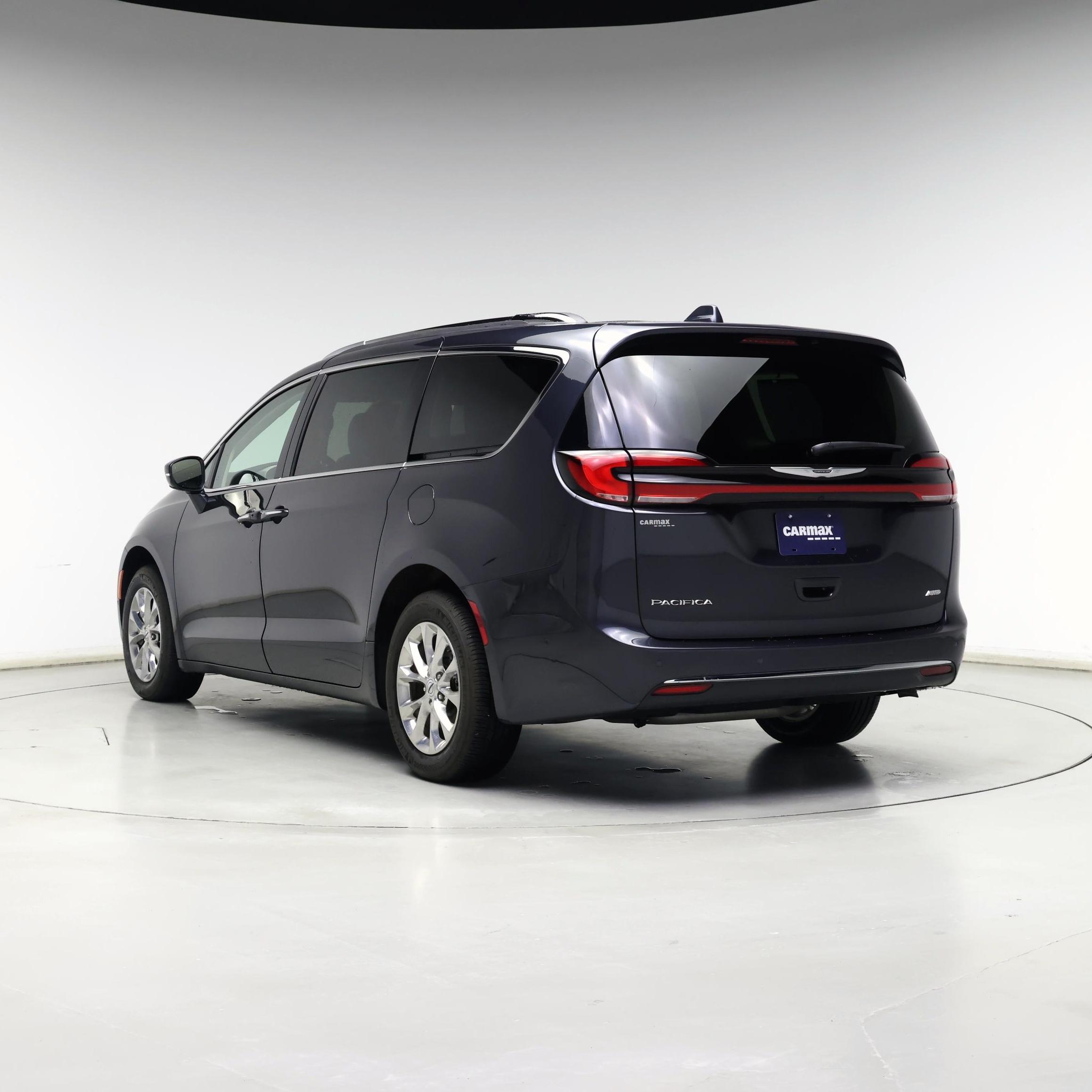 Thumbnail: 2021 Chrysler Pacifica - 2