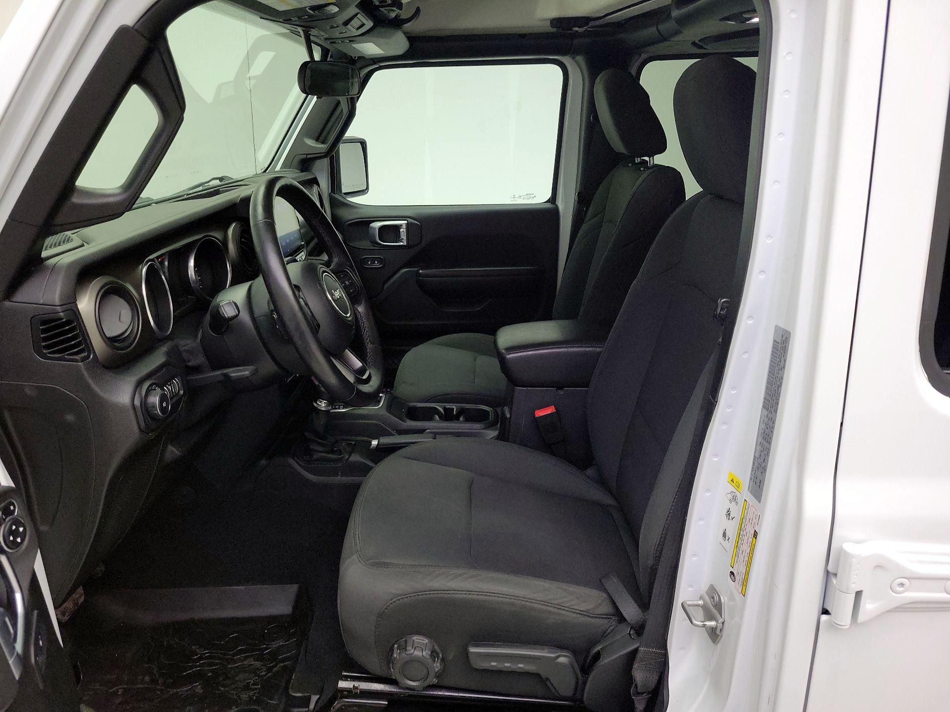 Thumbnail: 2018 Jeep Wrangler - 11