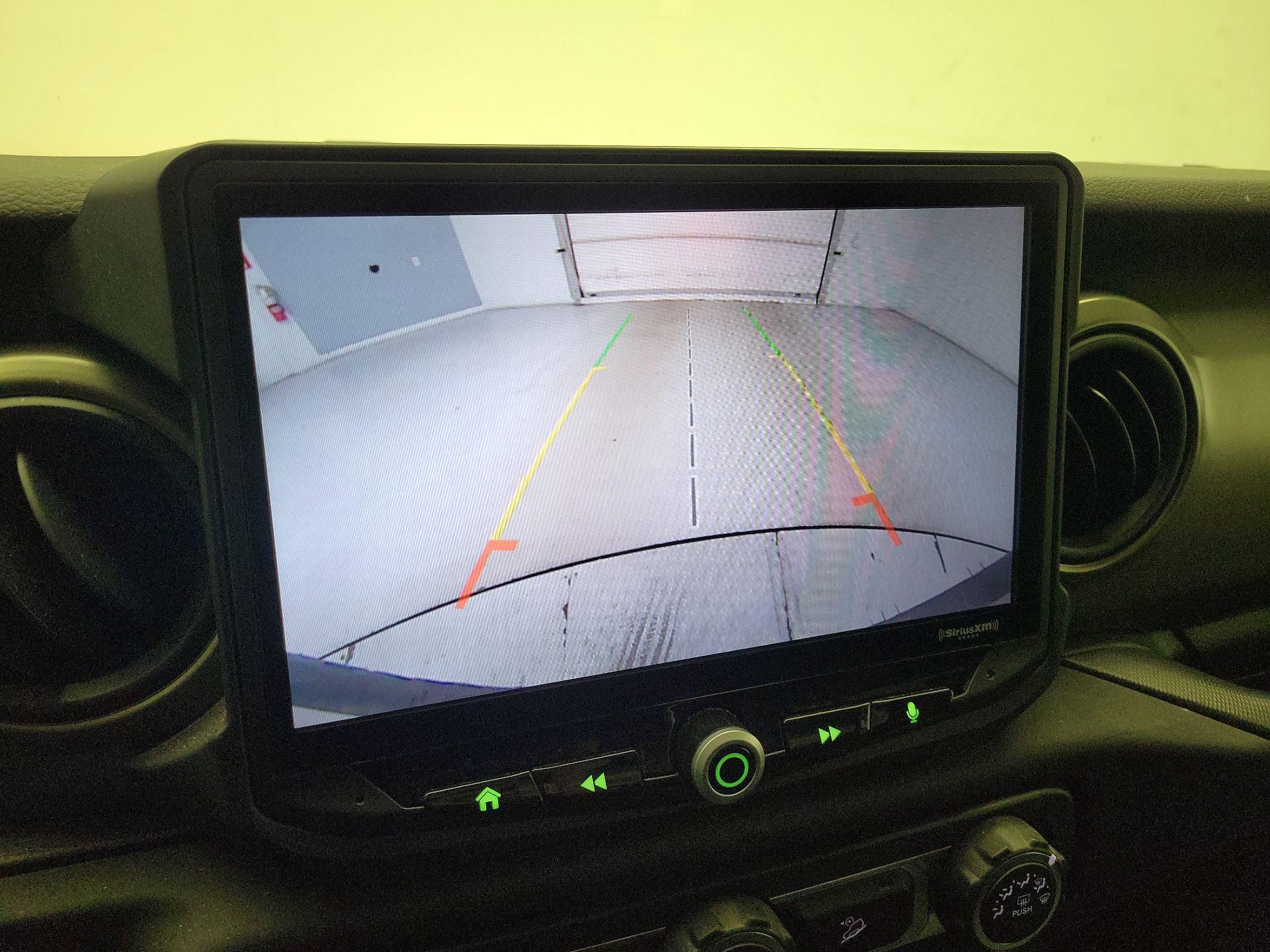 Thumbnail: 2018 Jeep Wrangler - 14