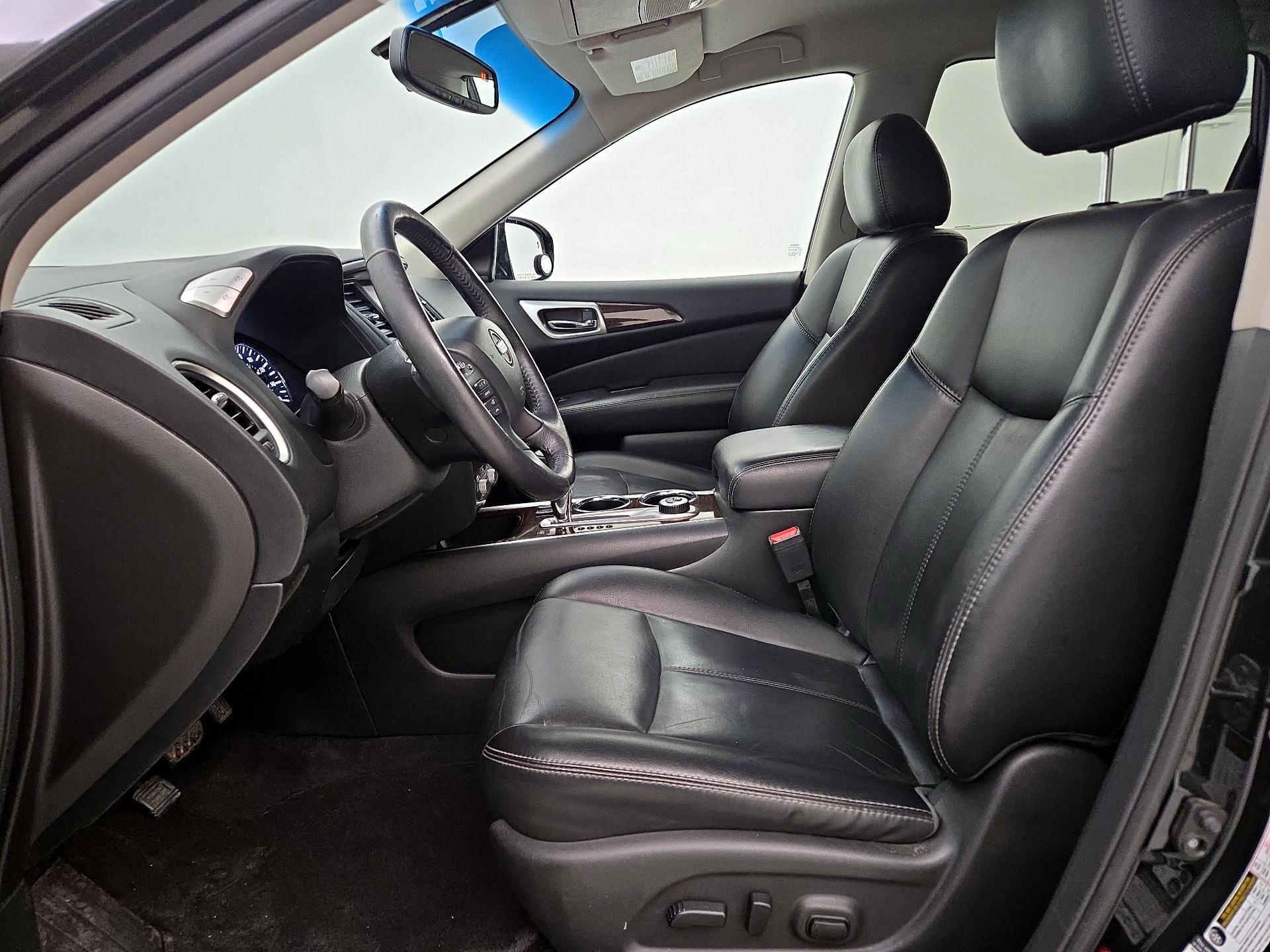 Thumbnail: 2015 Nissan Pathfinder - 11