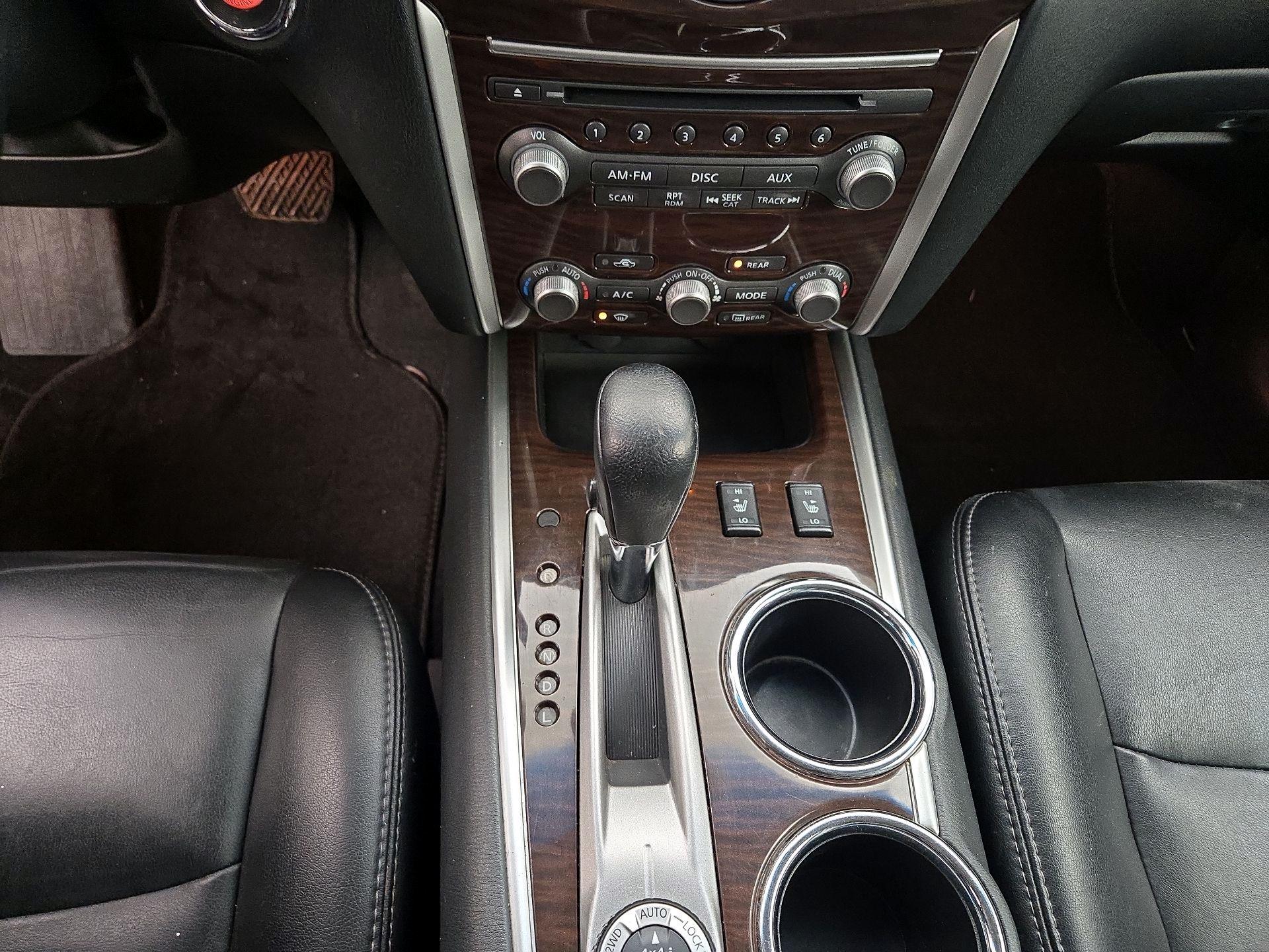 Thumbnail: 2015 Nissan Pathfinder - 17