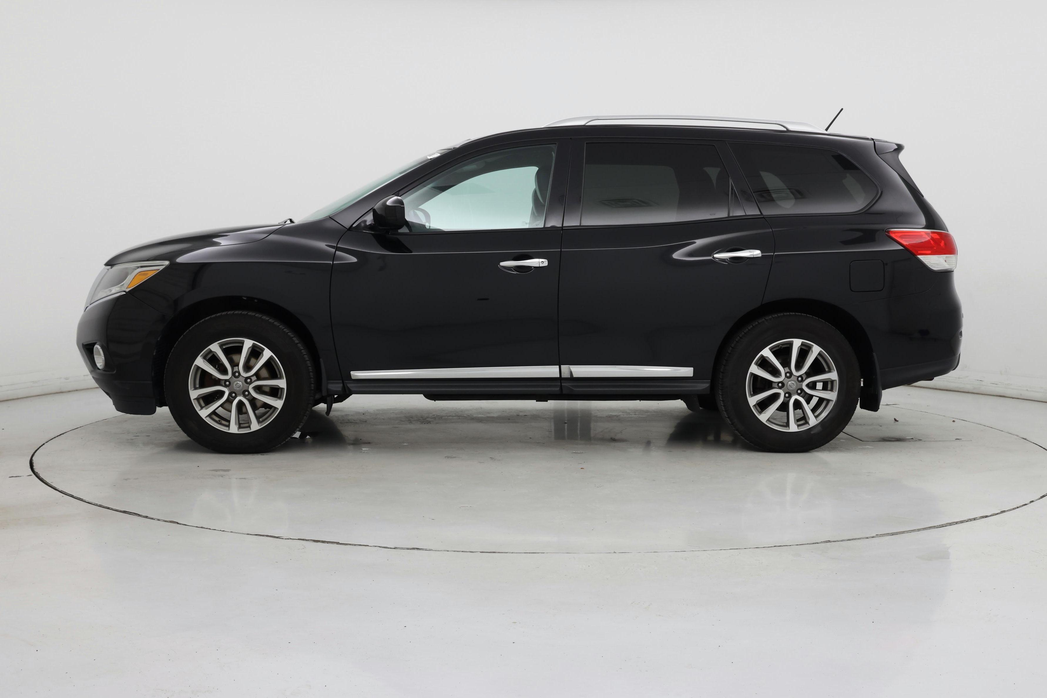 Thumbnail: 2015 Nissan Pathfinder - 3