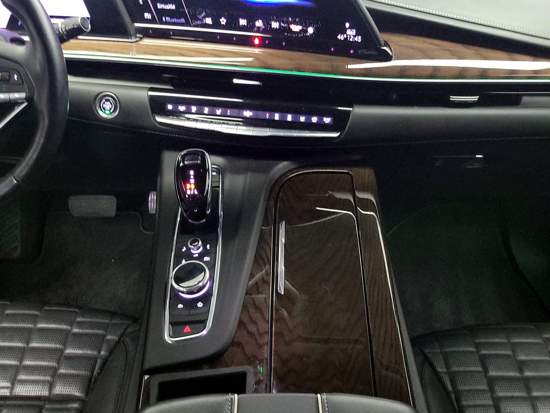 Thumbnail: 2021 Cadillac Escalade - 17