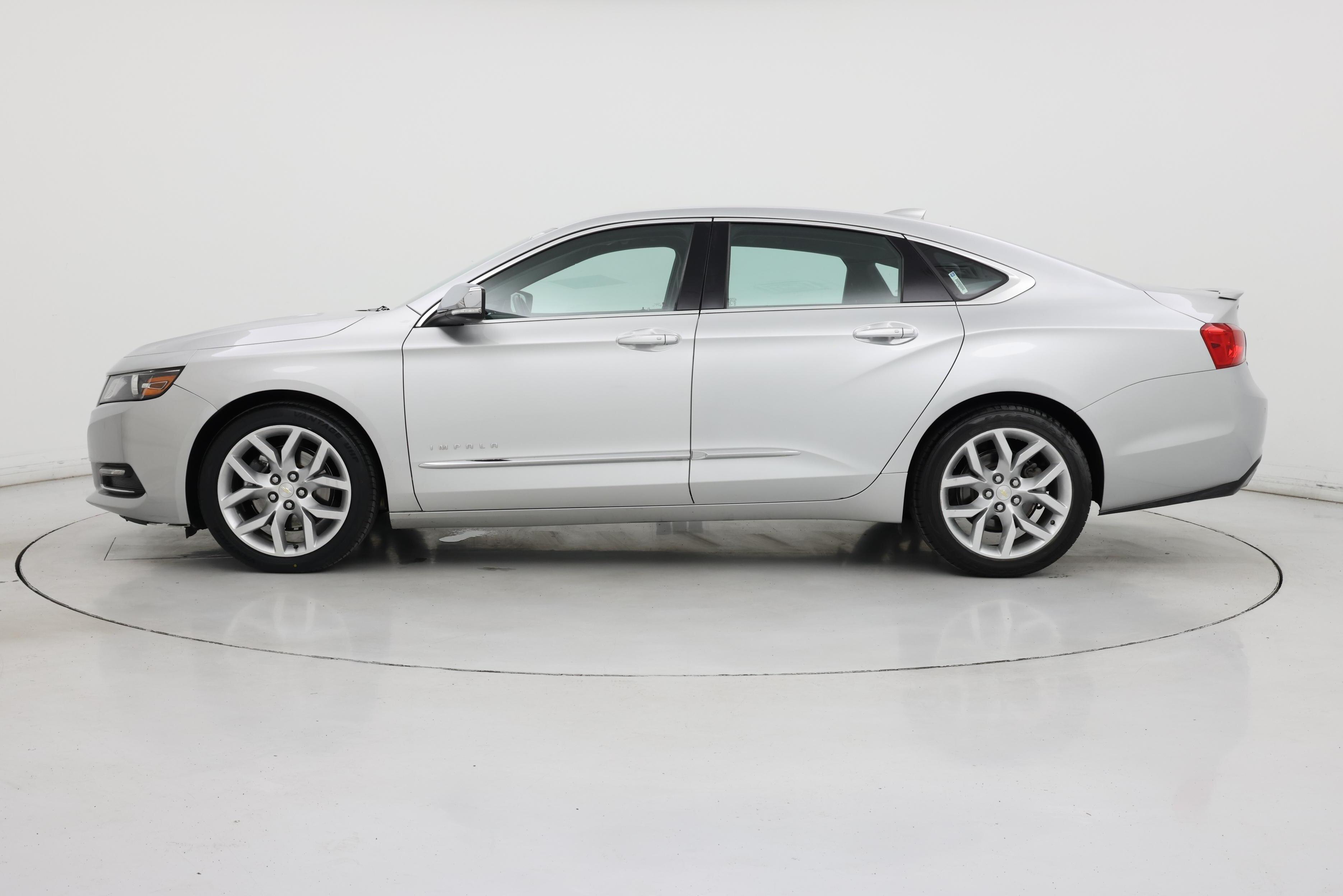 Thumbnail: 2015 Chevrolet Impala - 3