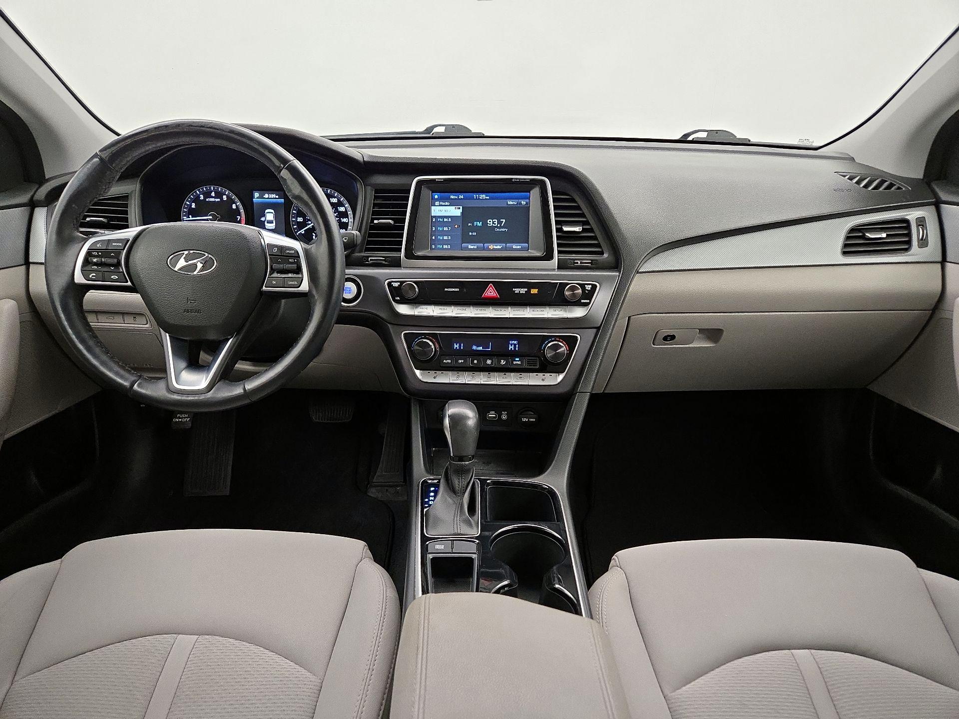 Thumbnail: 2019 Hyundai Sonata - 9