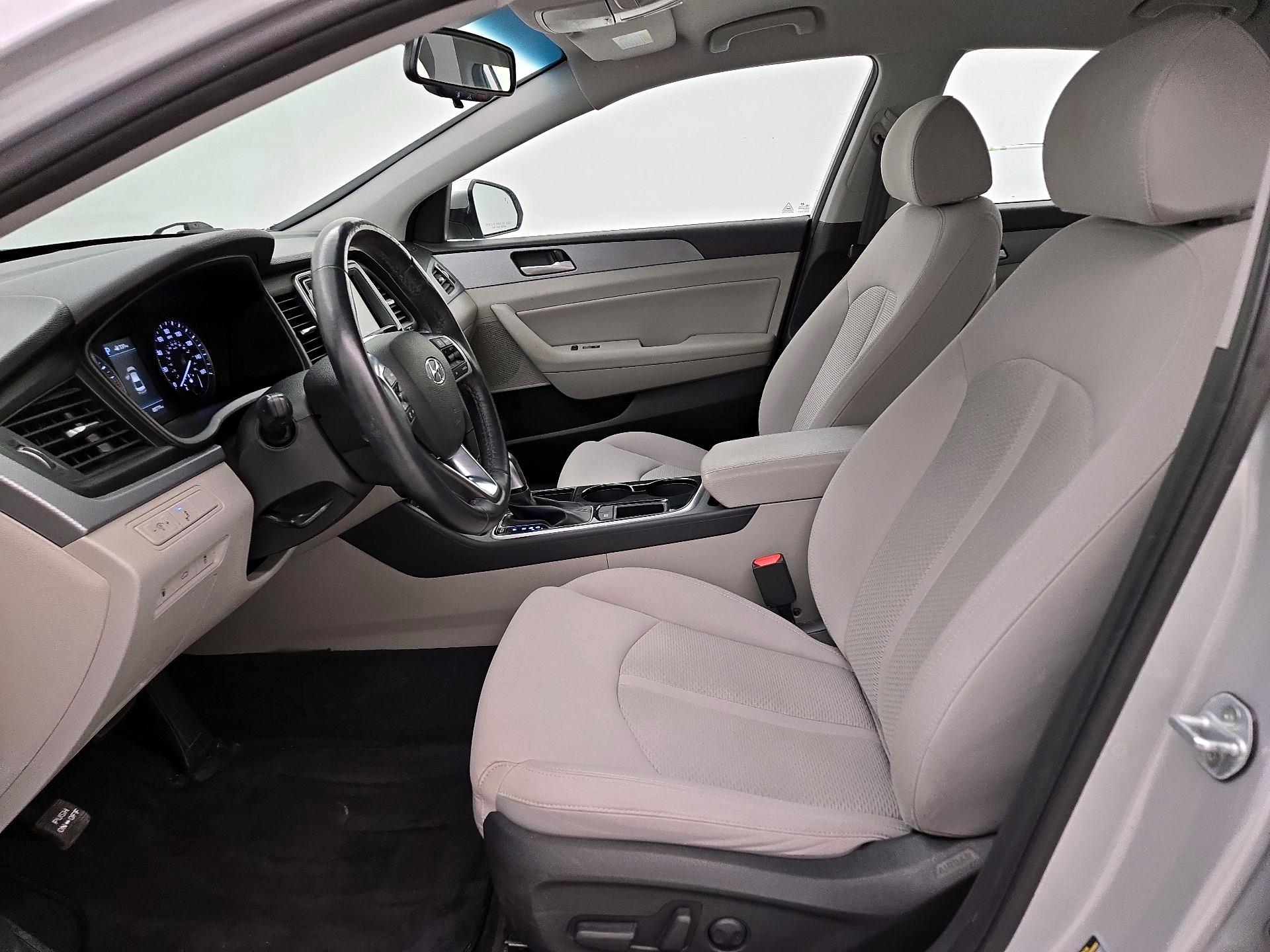 Thumbnail: 2019 Hyundai Sonata - 11