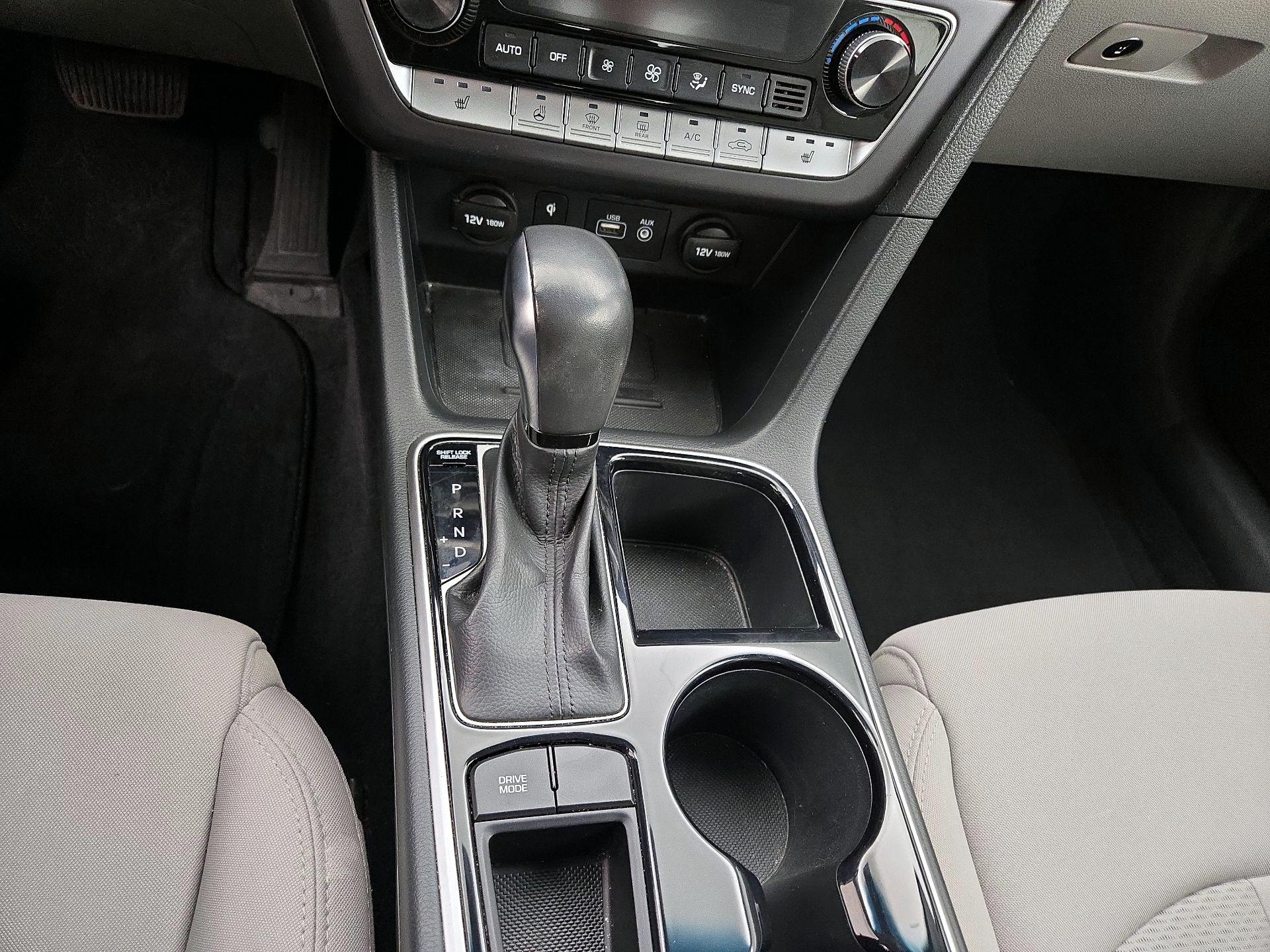 Thumbnail: 2019 Hyundai Sonata - 17