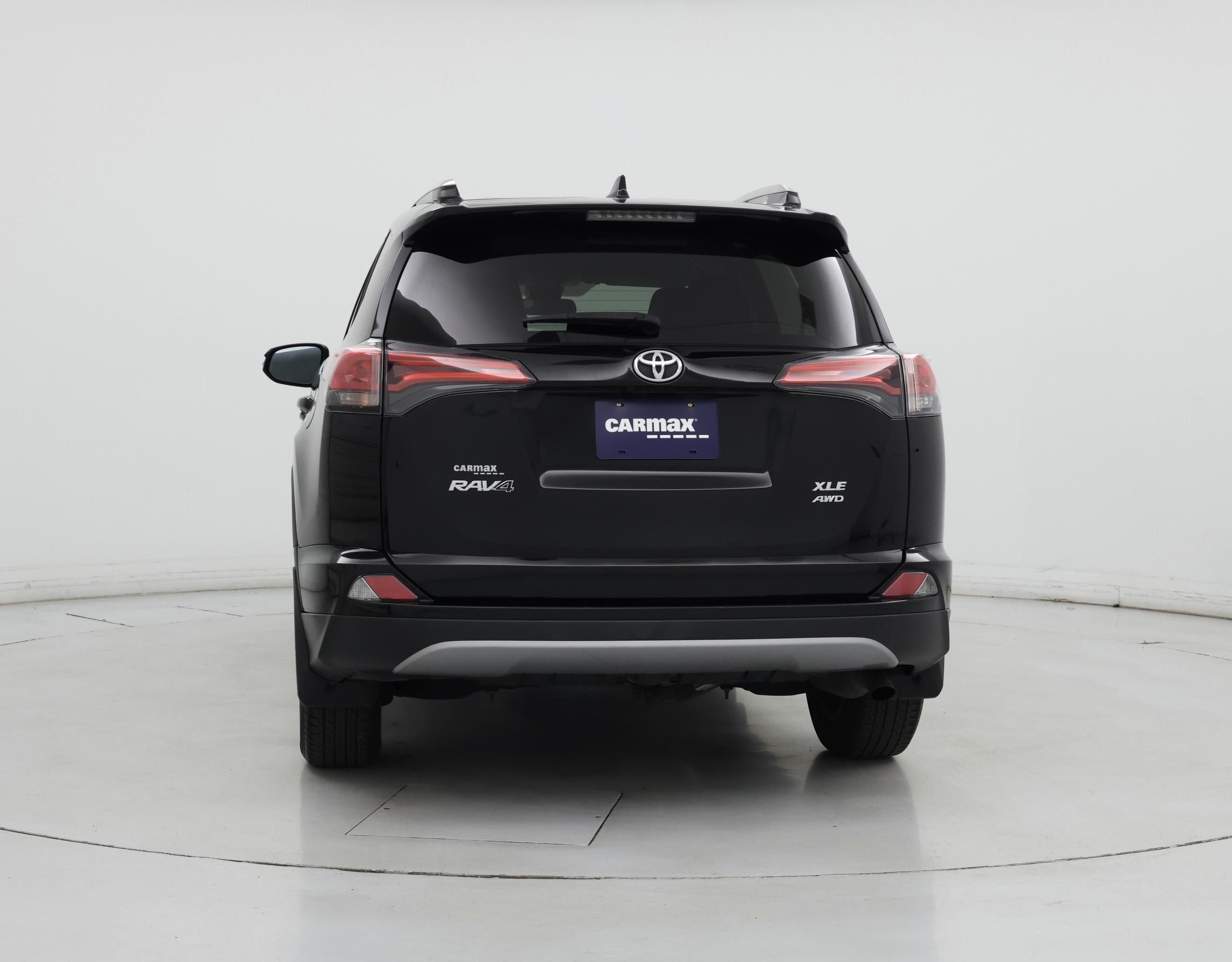 Thumbnail: 2018 Toyota RAV4 - 6