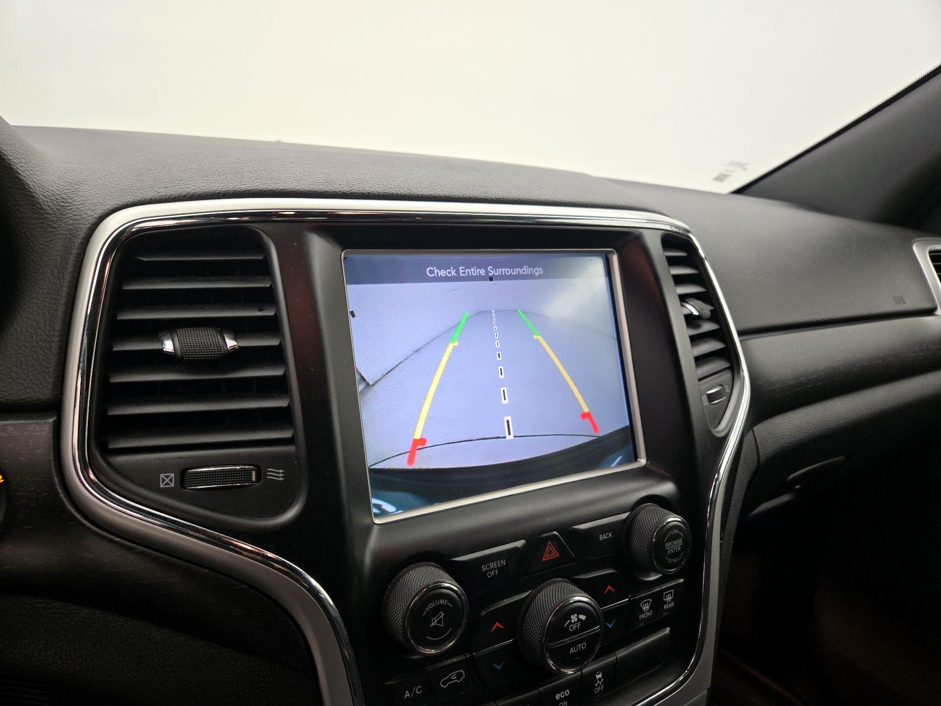 Thumbnail: 2015 Jeep Grand Cherokee - 15