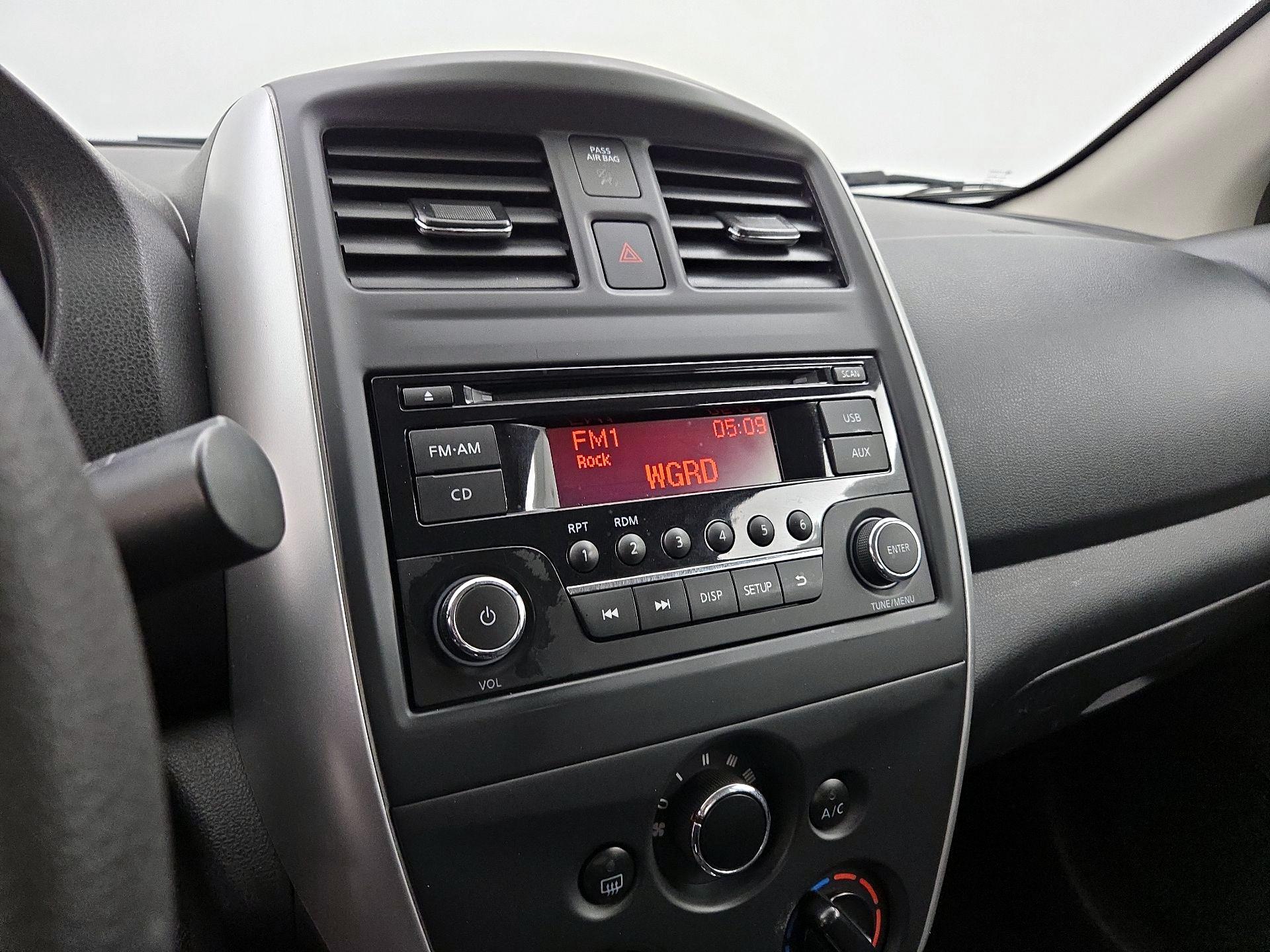 Thumbnail: 2017 Nissan Versa - 14