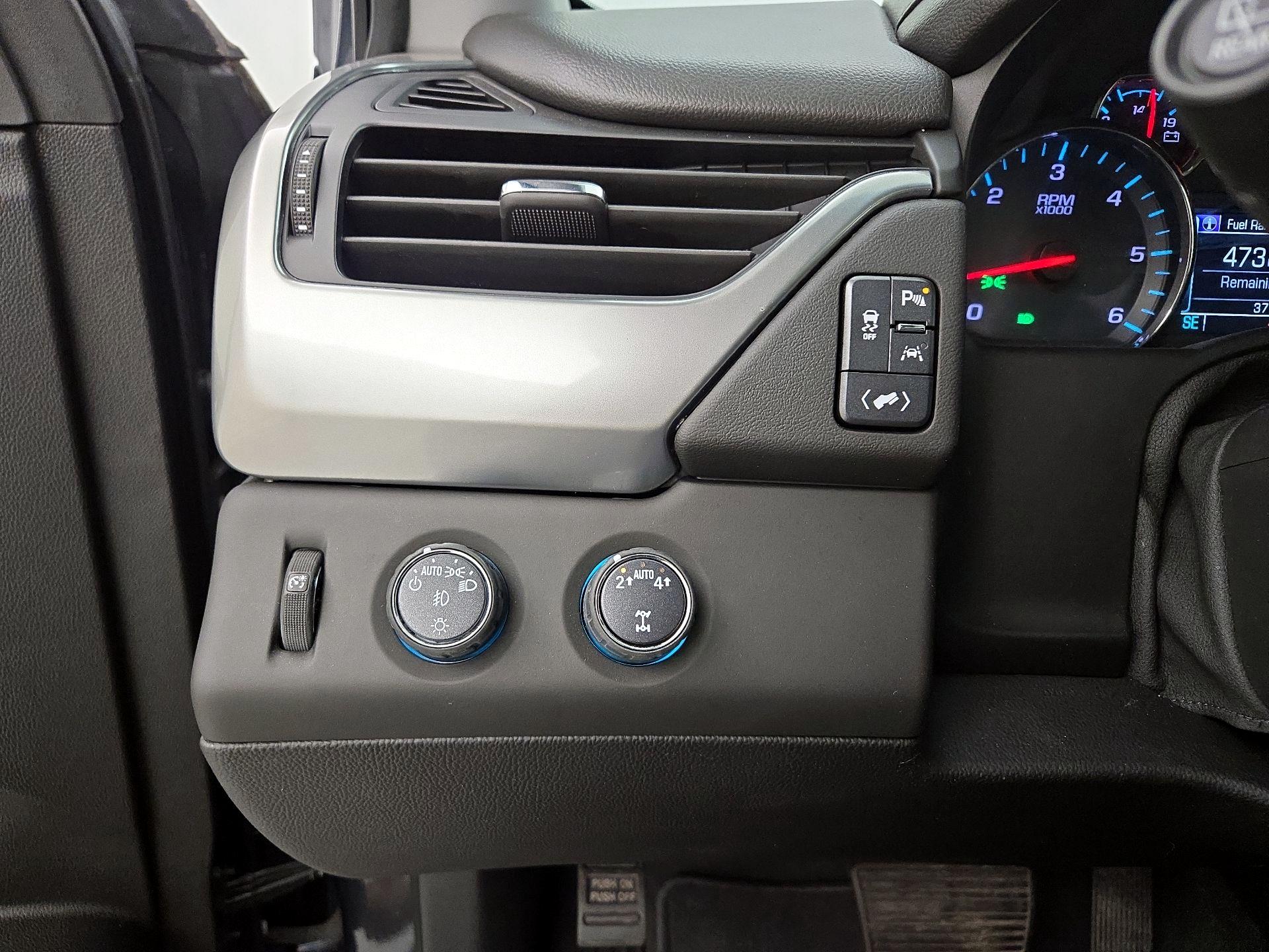 Thumbnail: 2019 Chevrolet Suburban - 13