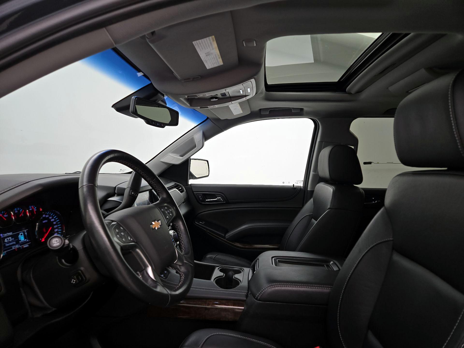 Thumbnail: 2019 Chevrolet Suburban - 20