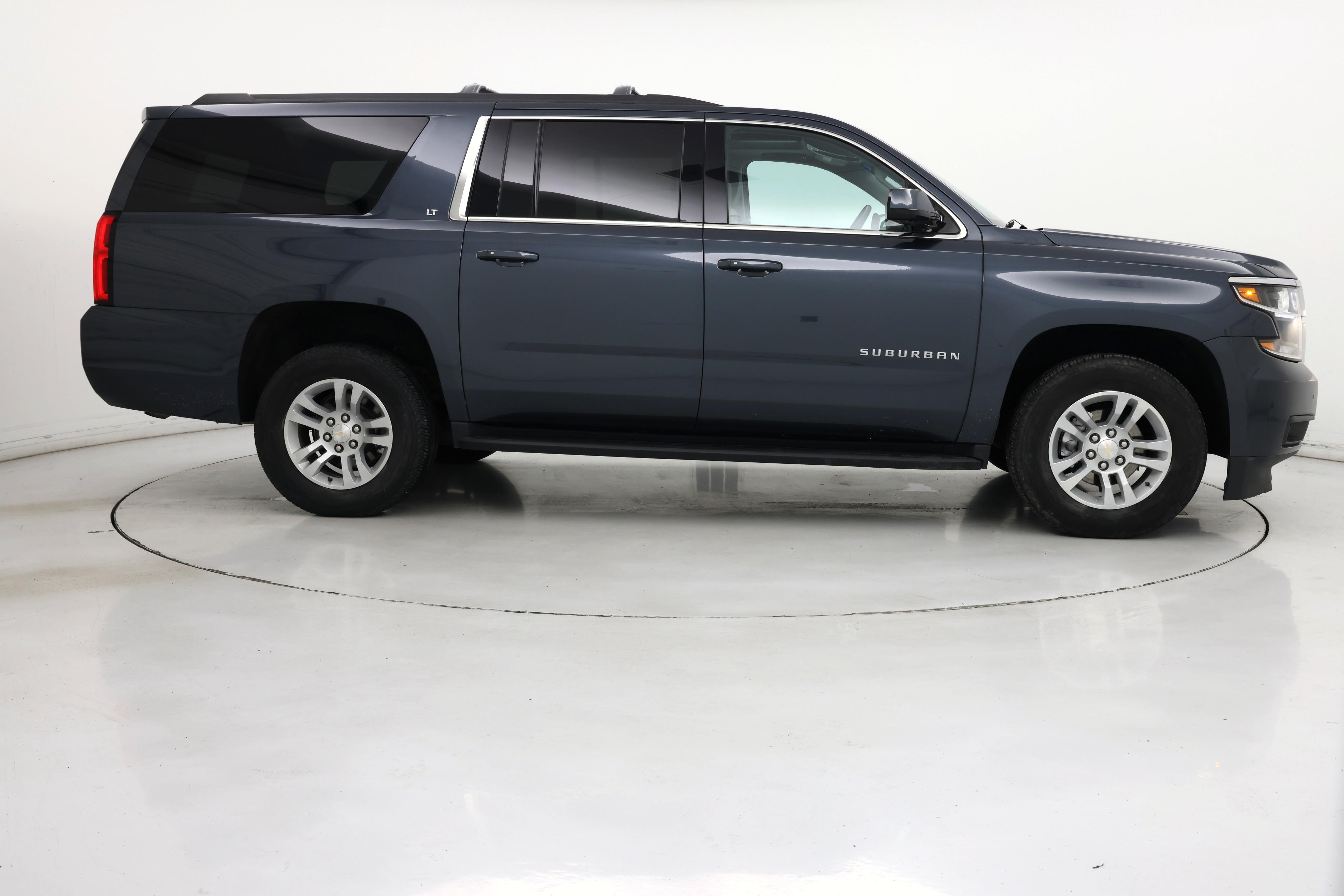 Thumbnail: 2019 Chevrolet Suburban - 7