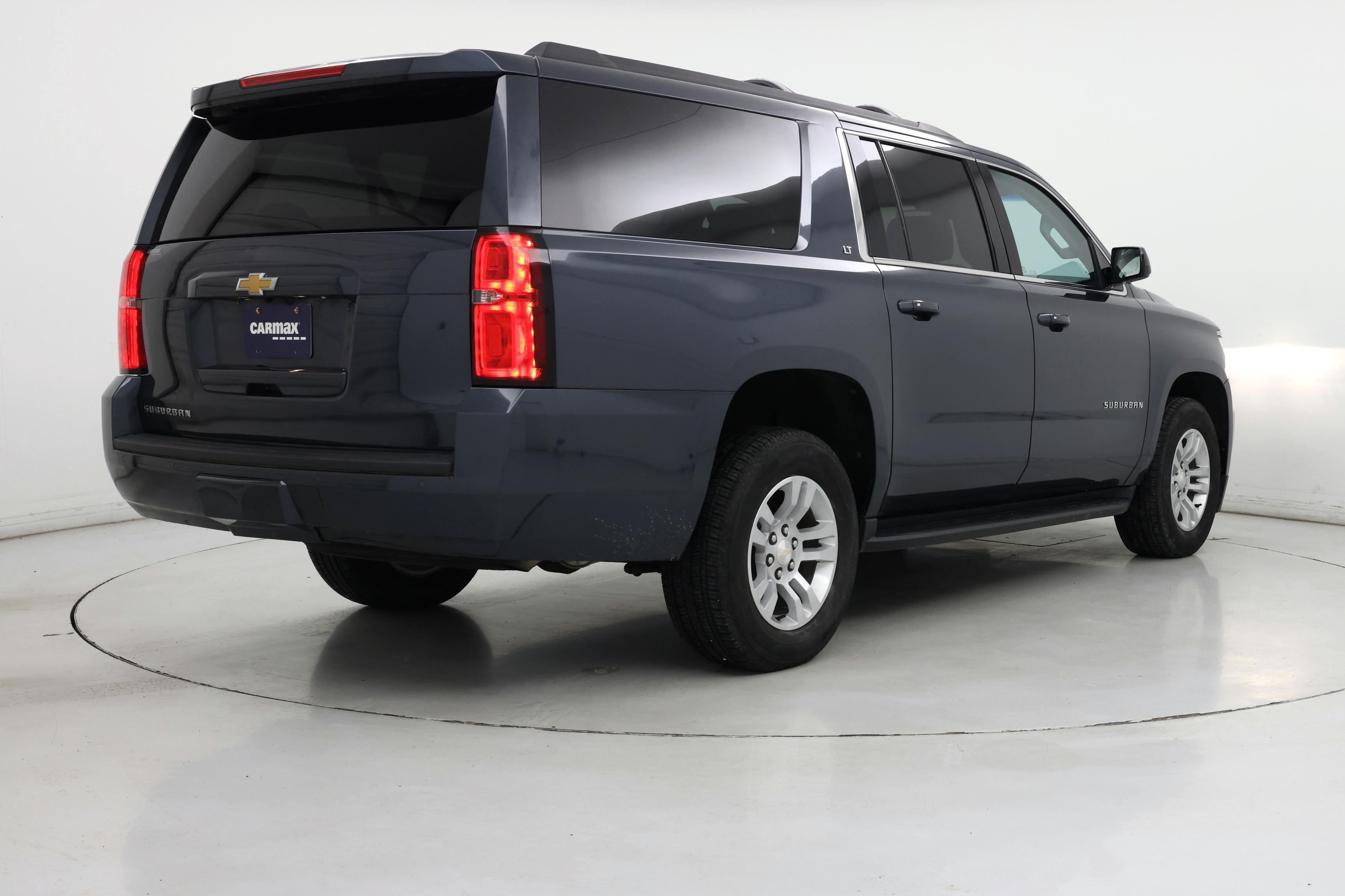 Thumbnail: 2019 Chevrolet Suburban - 8