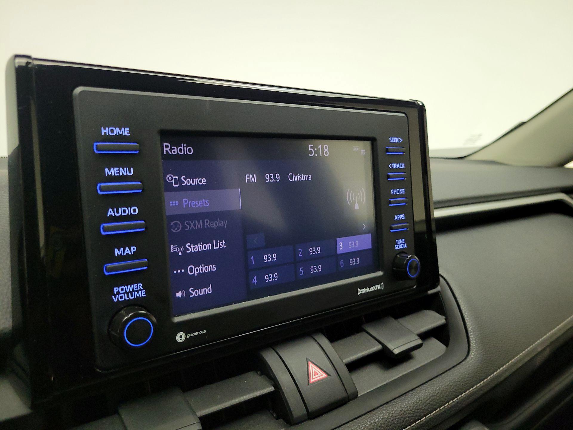 Thumbnail: 2020 Toyota RAV4 - 15