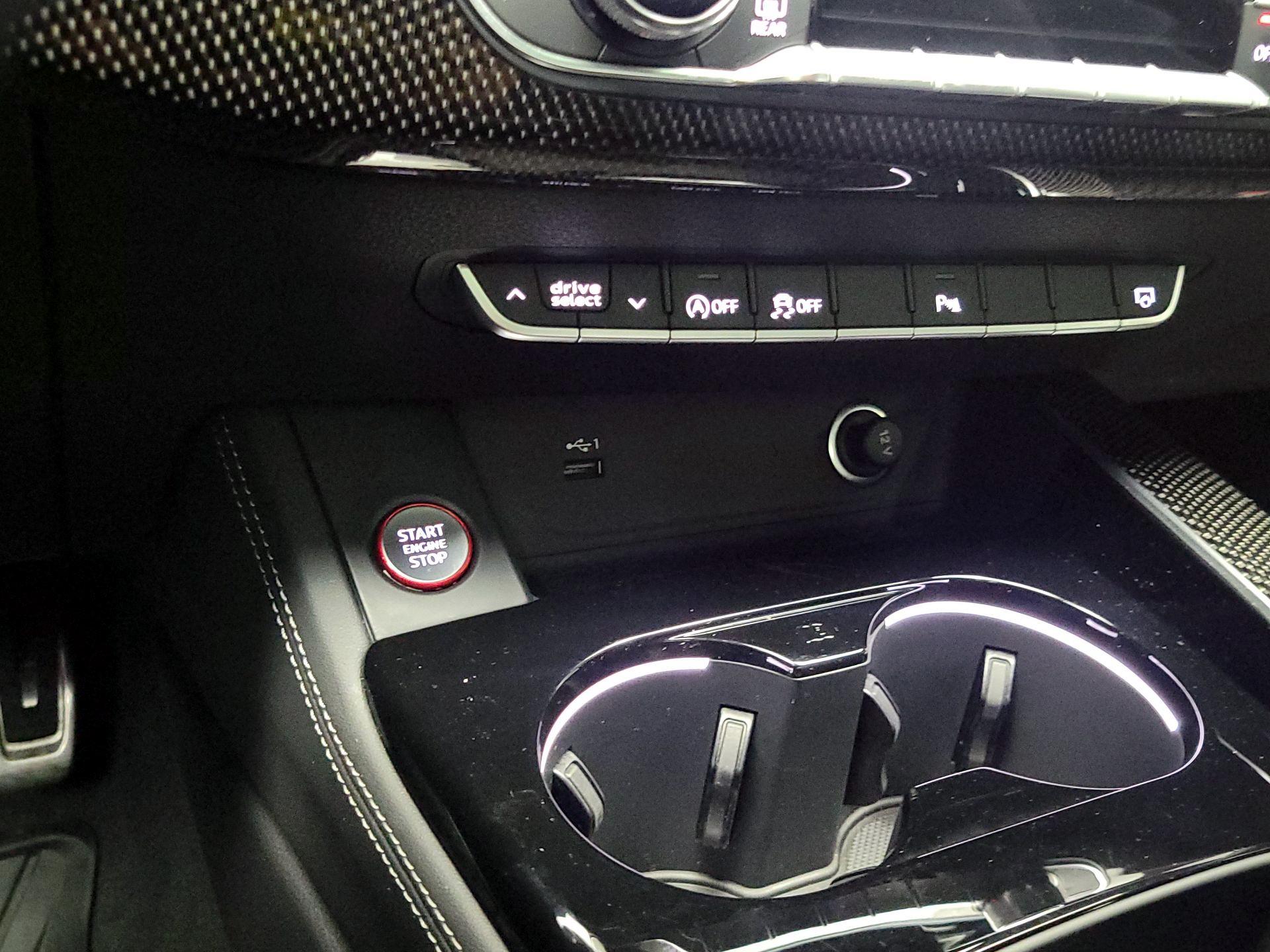 Thumbnail: 2021 Audi S4 - 18