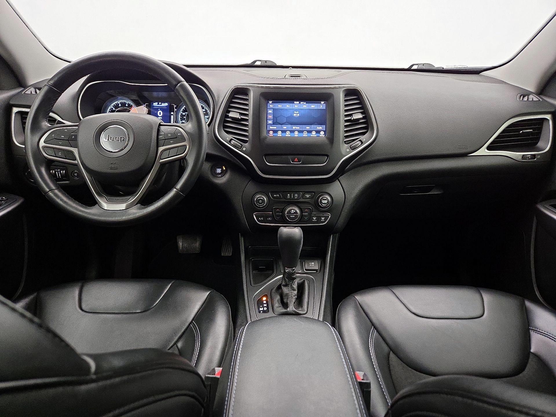 Thumbnail: 2019 Jeep Cherokee - 9