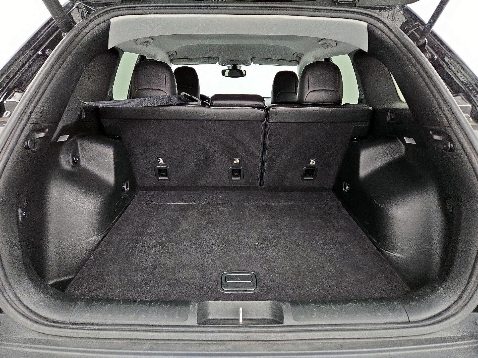 Thumbnail: 2019 Jeep Cherokee - 20