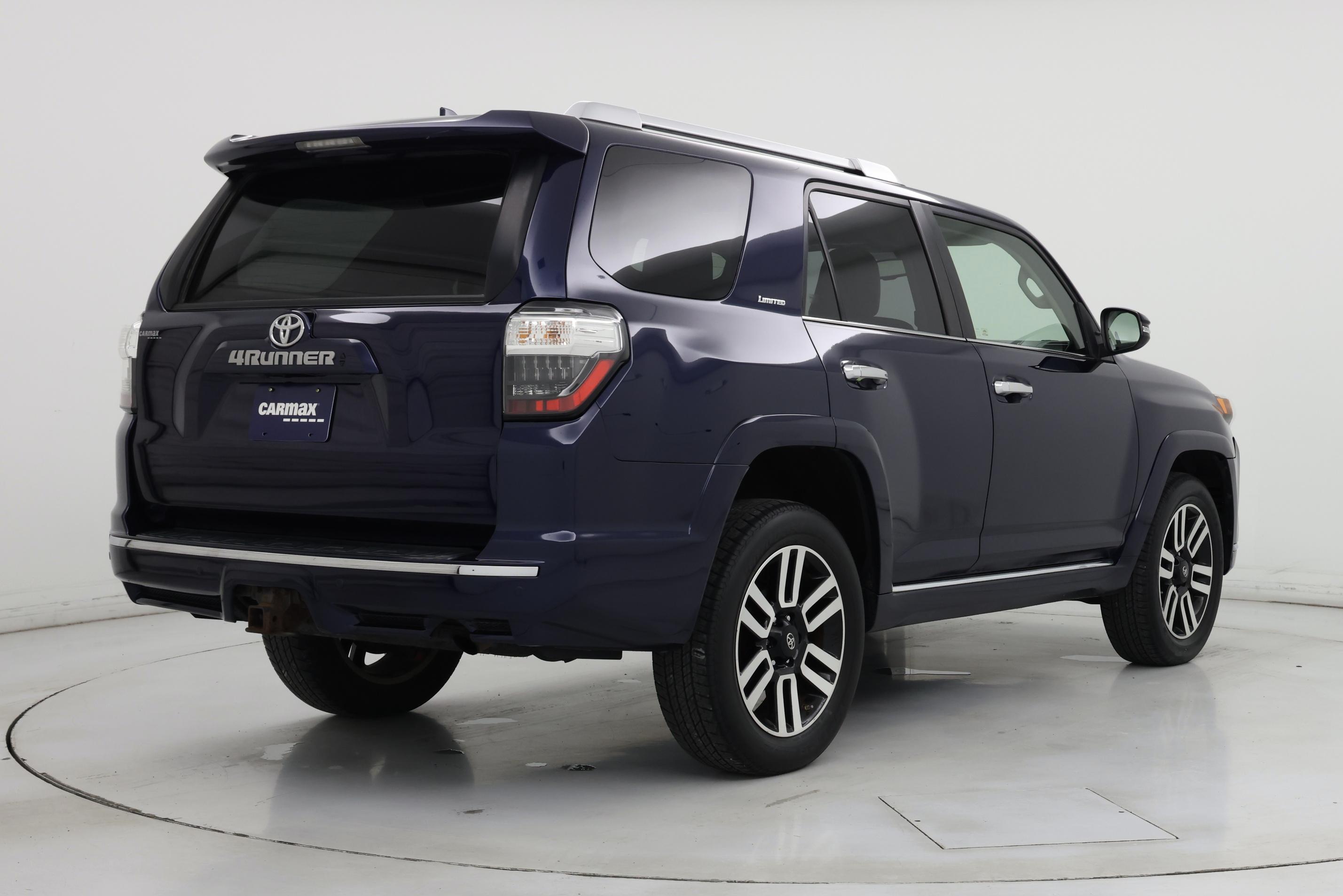 Thumbnail: 2016 Toyota 4Runner - 8