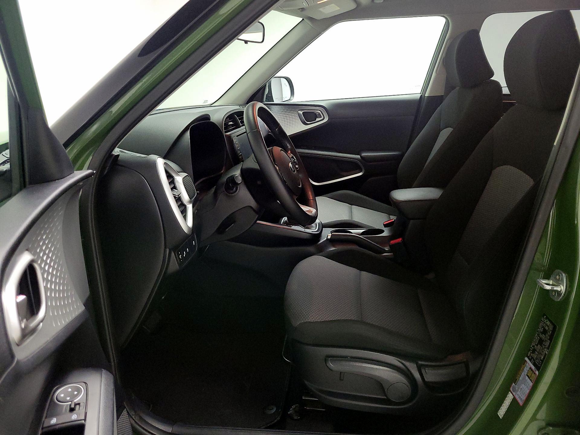 Thumbnail: 2020 Kia Soul - 11