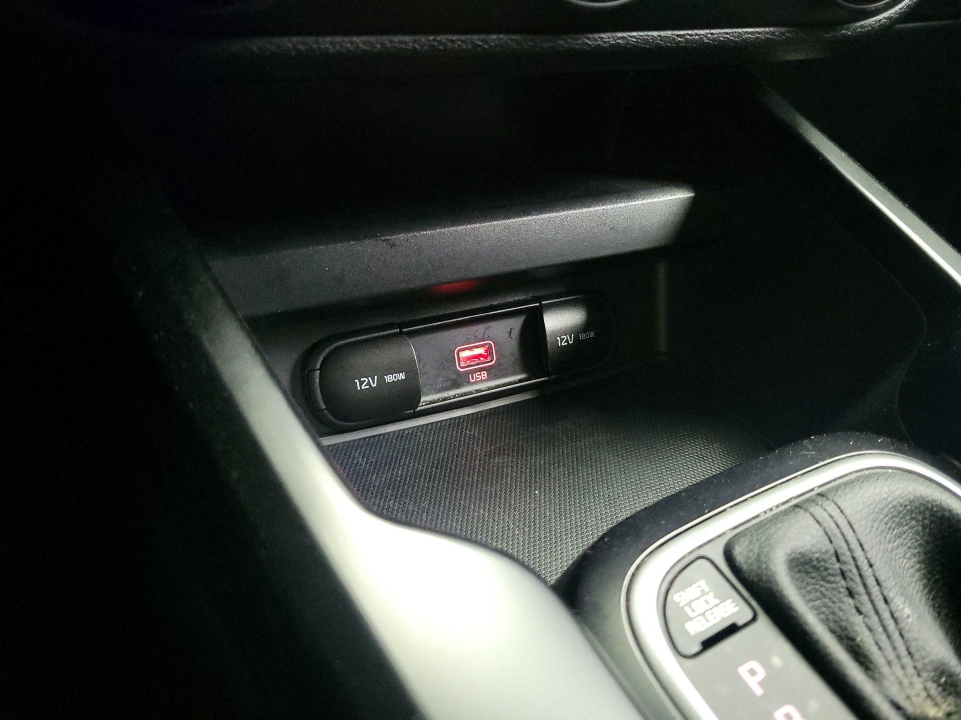 Thumbnail: 2020 Kia Soul - 18