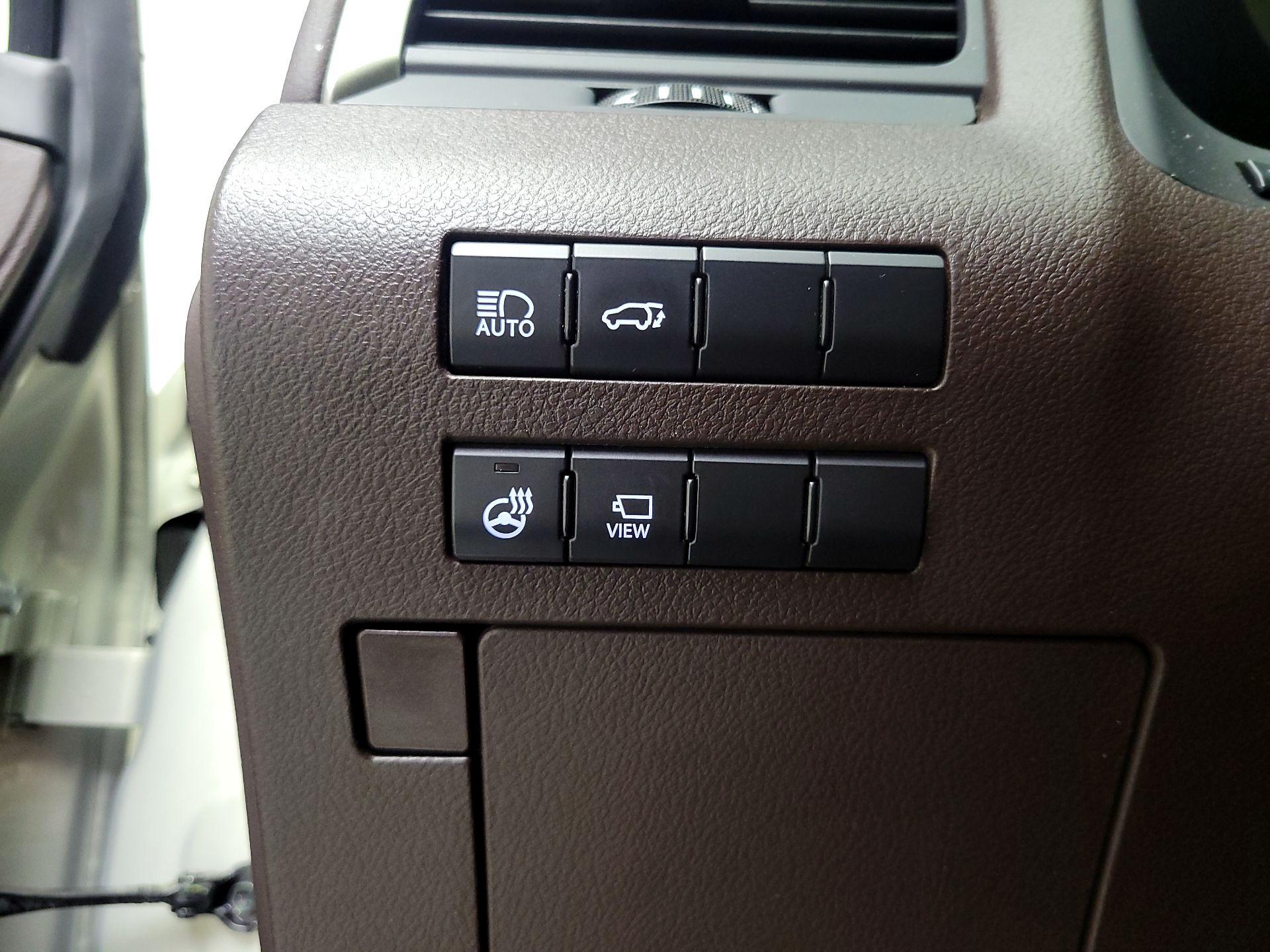 Thumbnail: 2020 Lexus RX - 13